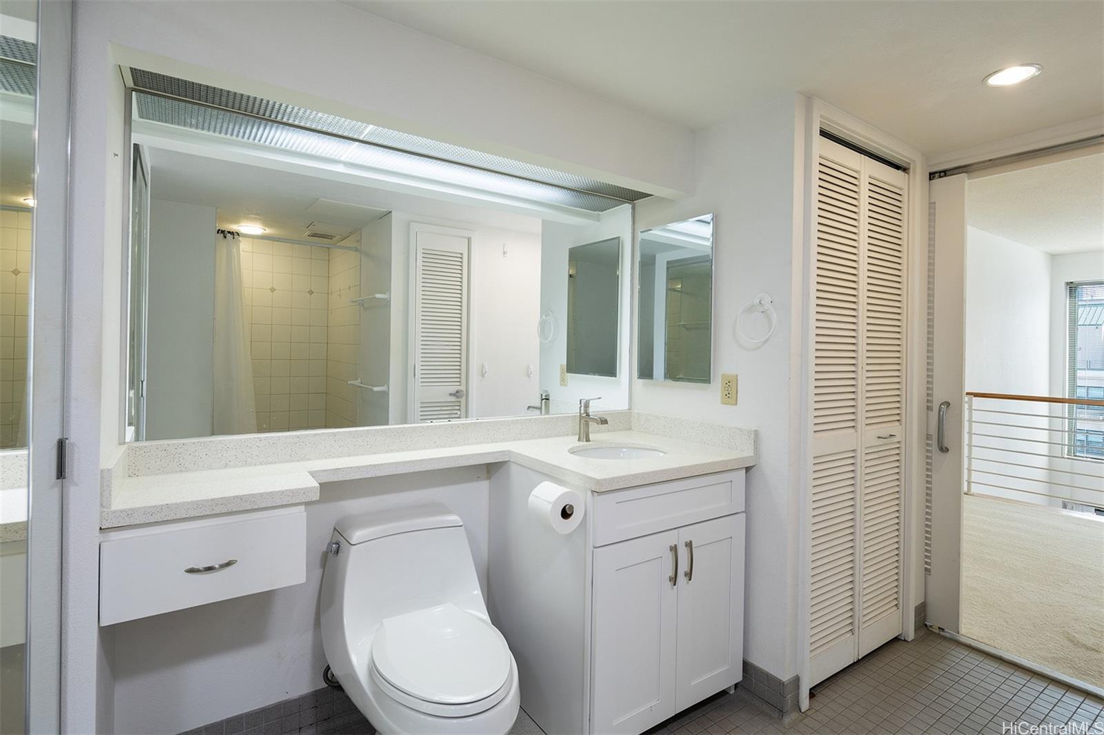 545 Queen St Honolulu - Rental - photo 10 of 13