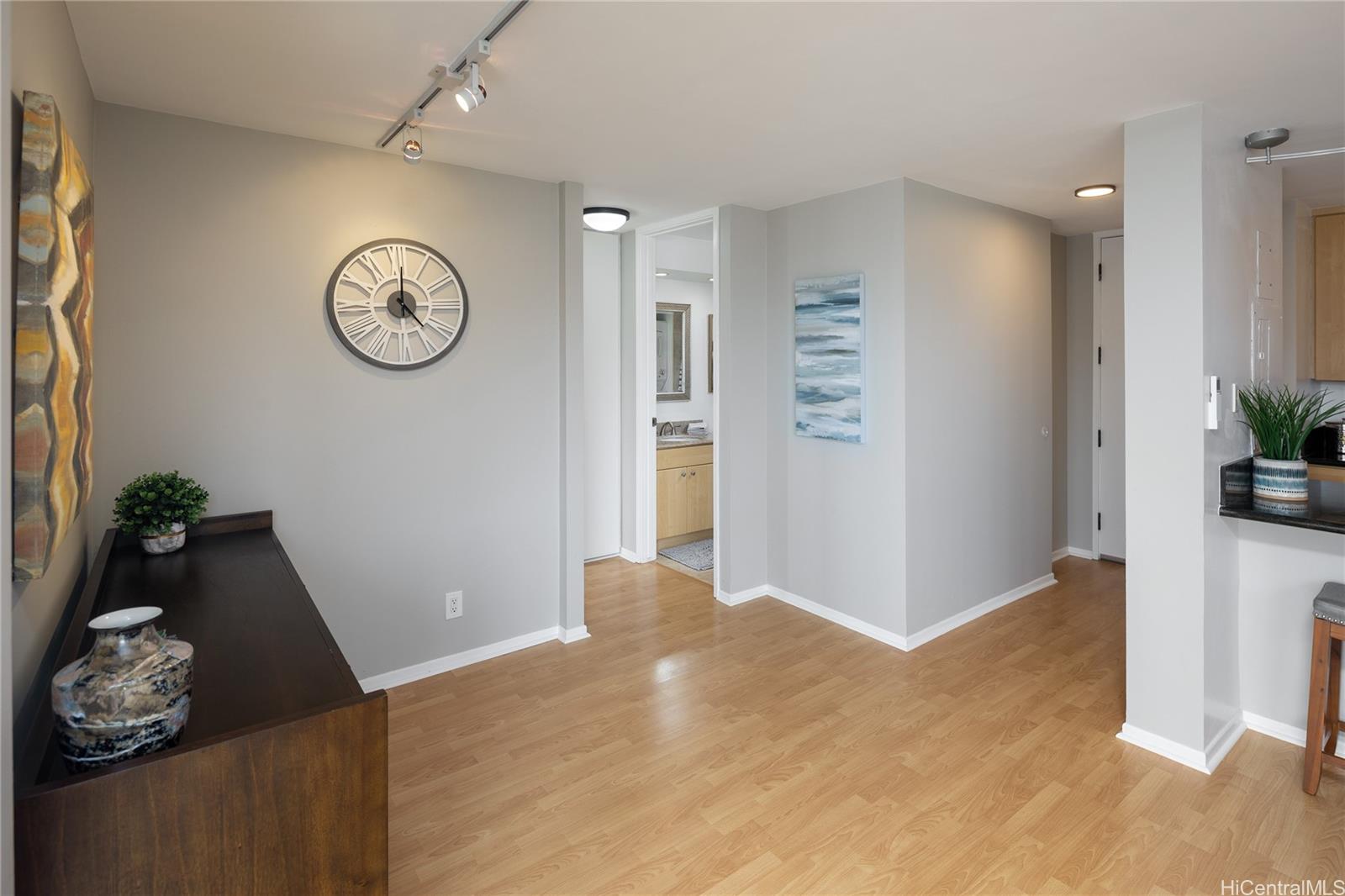 NUUANU BROOKSIDE condo # 1501, Honolulu, Hawaii - photo 14 of 22