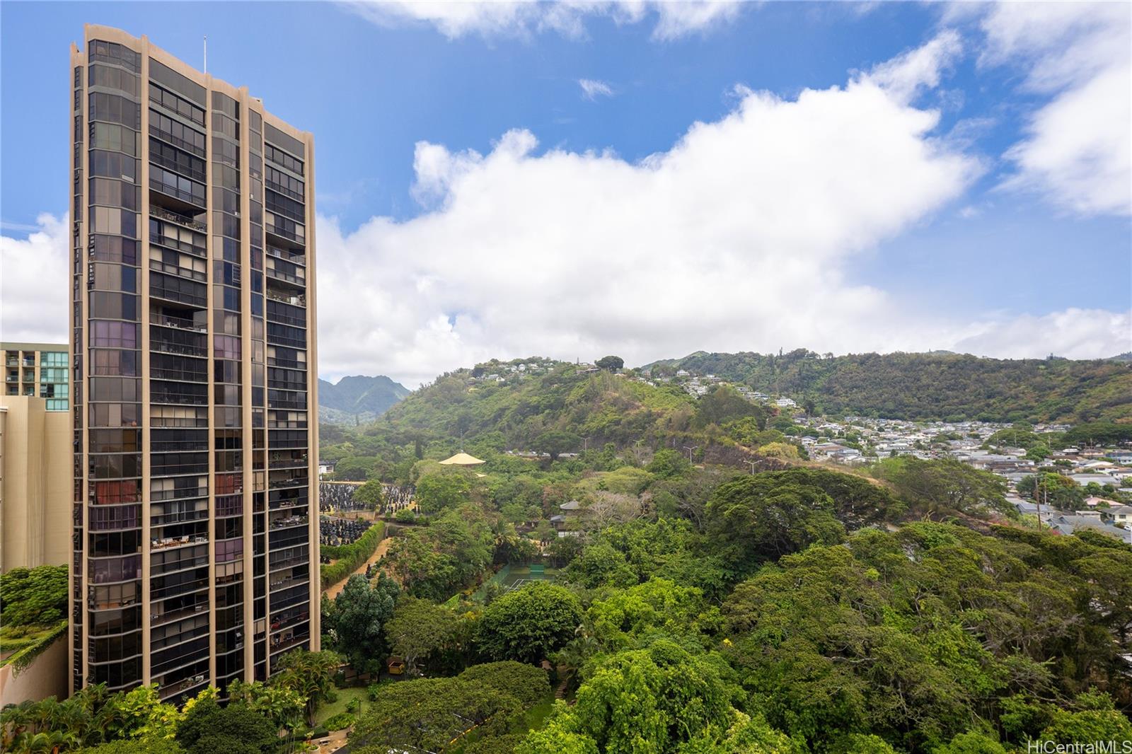 NUUANU BROOKSIDE condo # 1501, Honolulu, Hawaii - photo 20 of 22