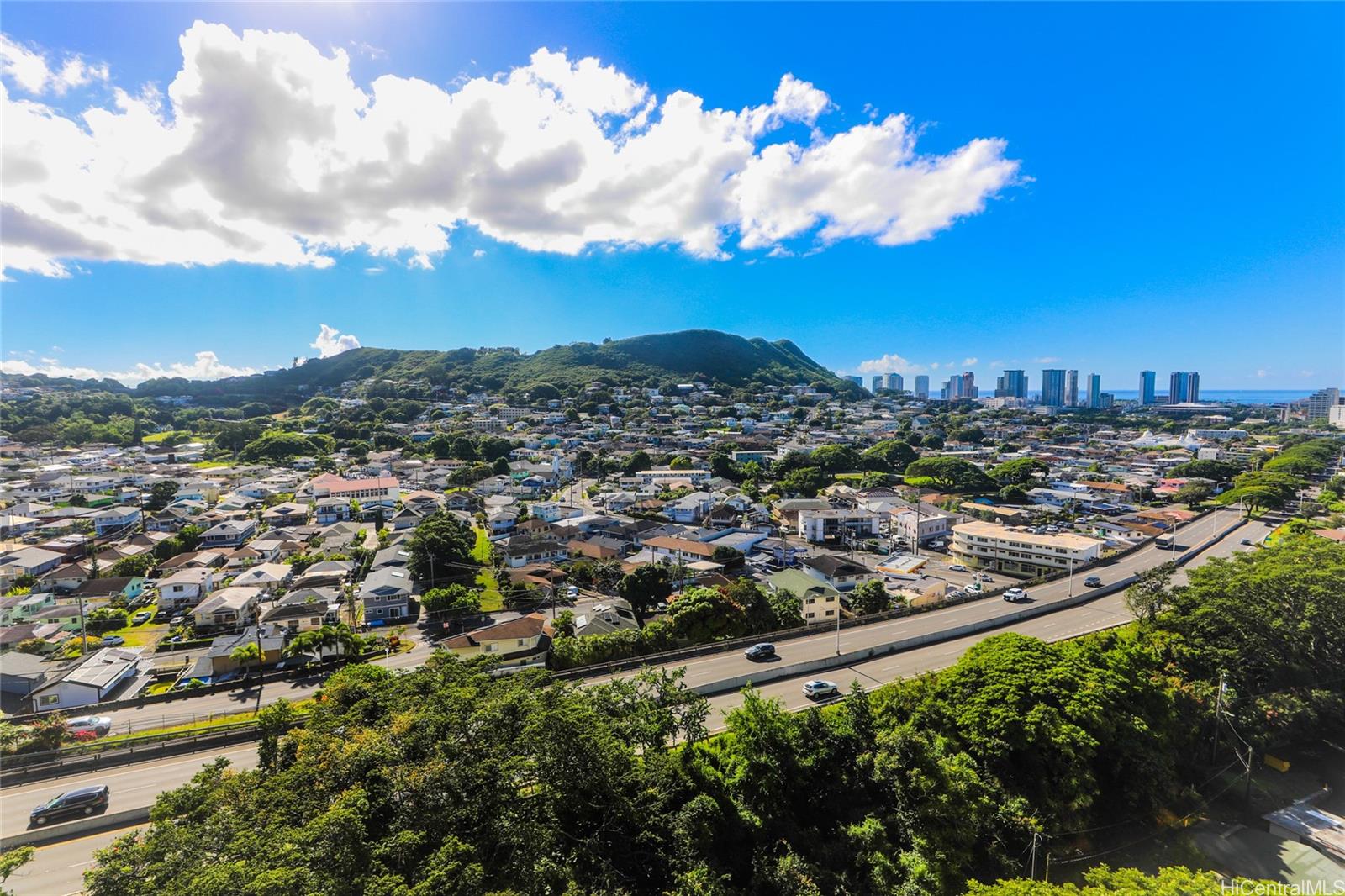 Nuuanu Brookside condo # 1901, Honolulu, Hawaii - photo 5 of 24