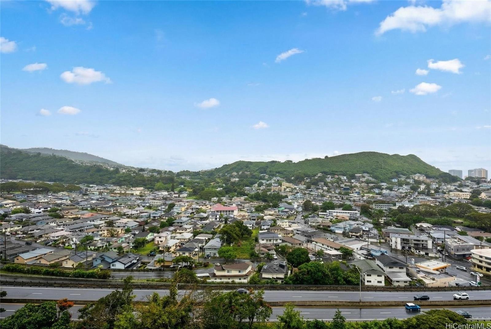 Nuuanu Brookside condo # 2004, Honolulu, Hawaii - photo 13 of 20