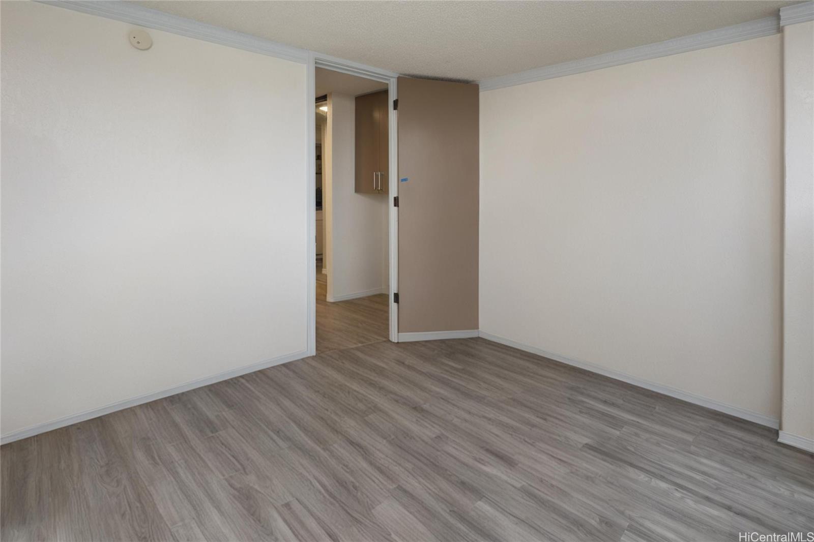 Nuuanu Brookside condo # 2004, Honolulu, Hawaii - photo 8 of 20