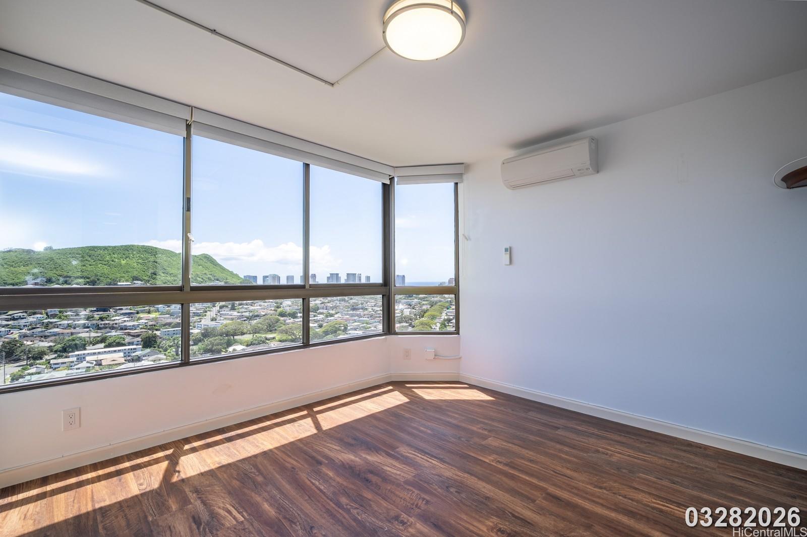 55 S Judd St Honolulu - Rental - photo 19 of 25