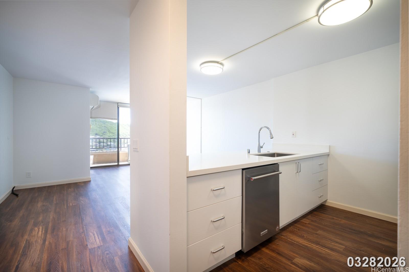 55 S Judd St Honolulu - Rental - photo 5 of 25