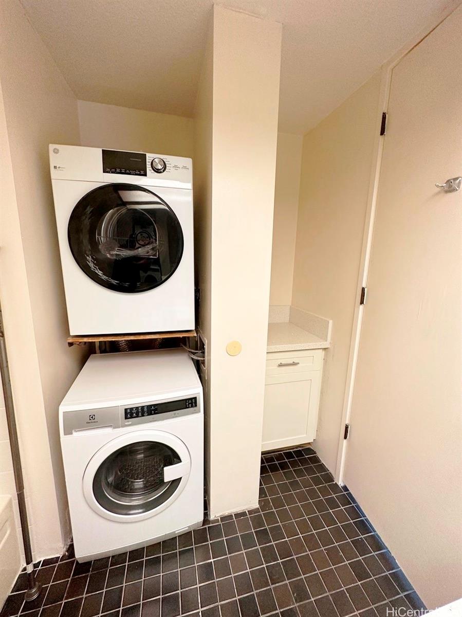 55 S Judd St Honolulu - Rental - photo 12 of 25