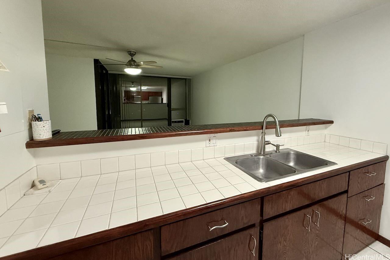 55 S Judd St Honolulu - Rental - photo 4 of 22