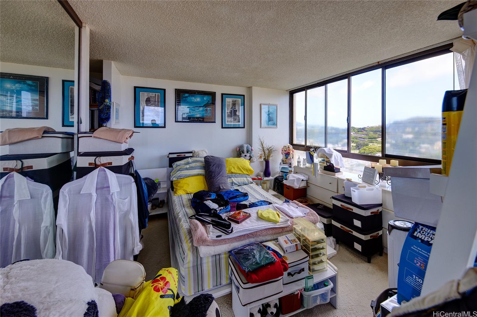 Nuuanu Brookside condo # 2206, Honolulu, Hawaii - photo 2 of 15