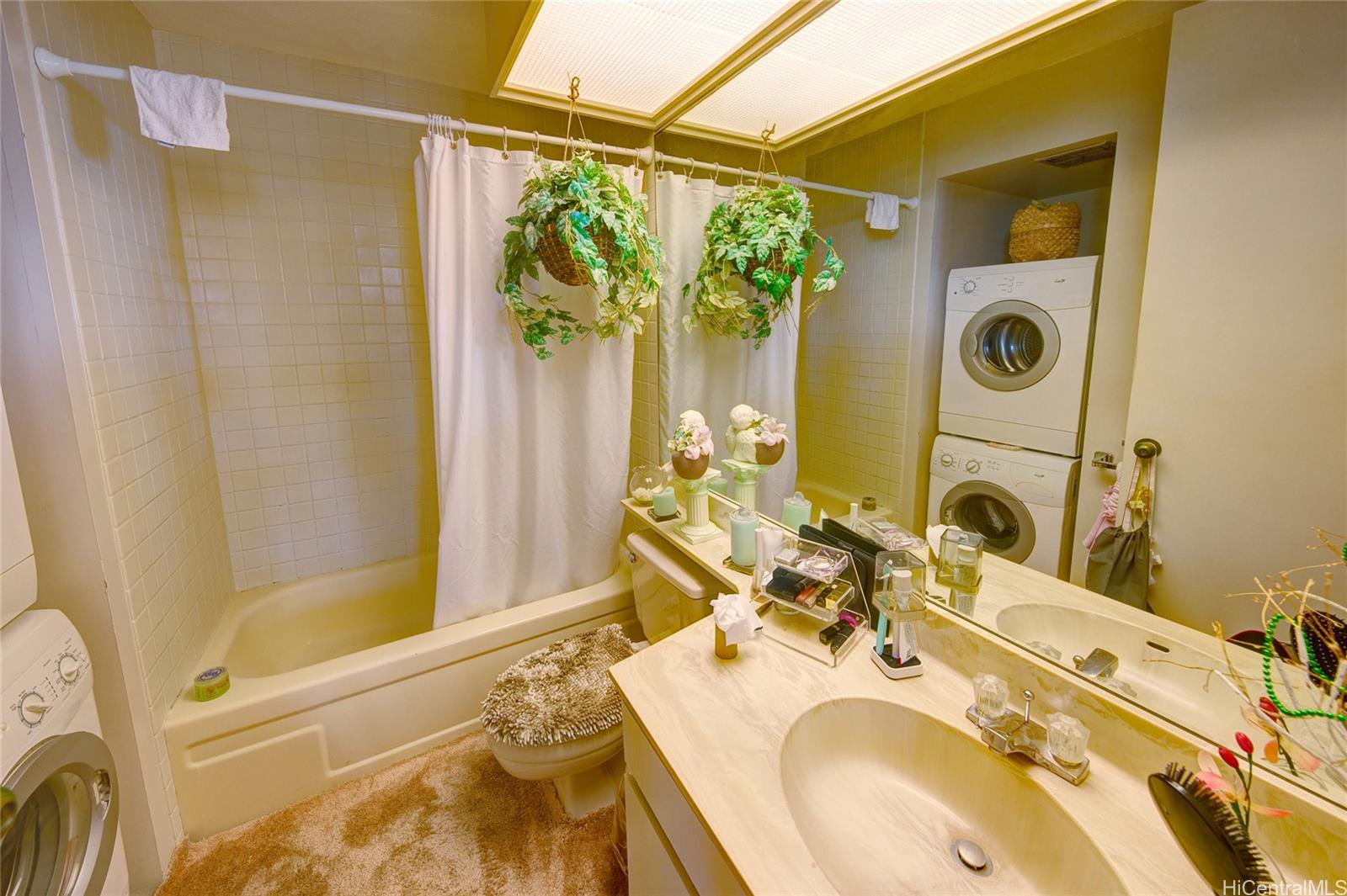 Nuuanu Brookside condo # 2206, Honolulu, Hawaii - photo 4 of 15