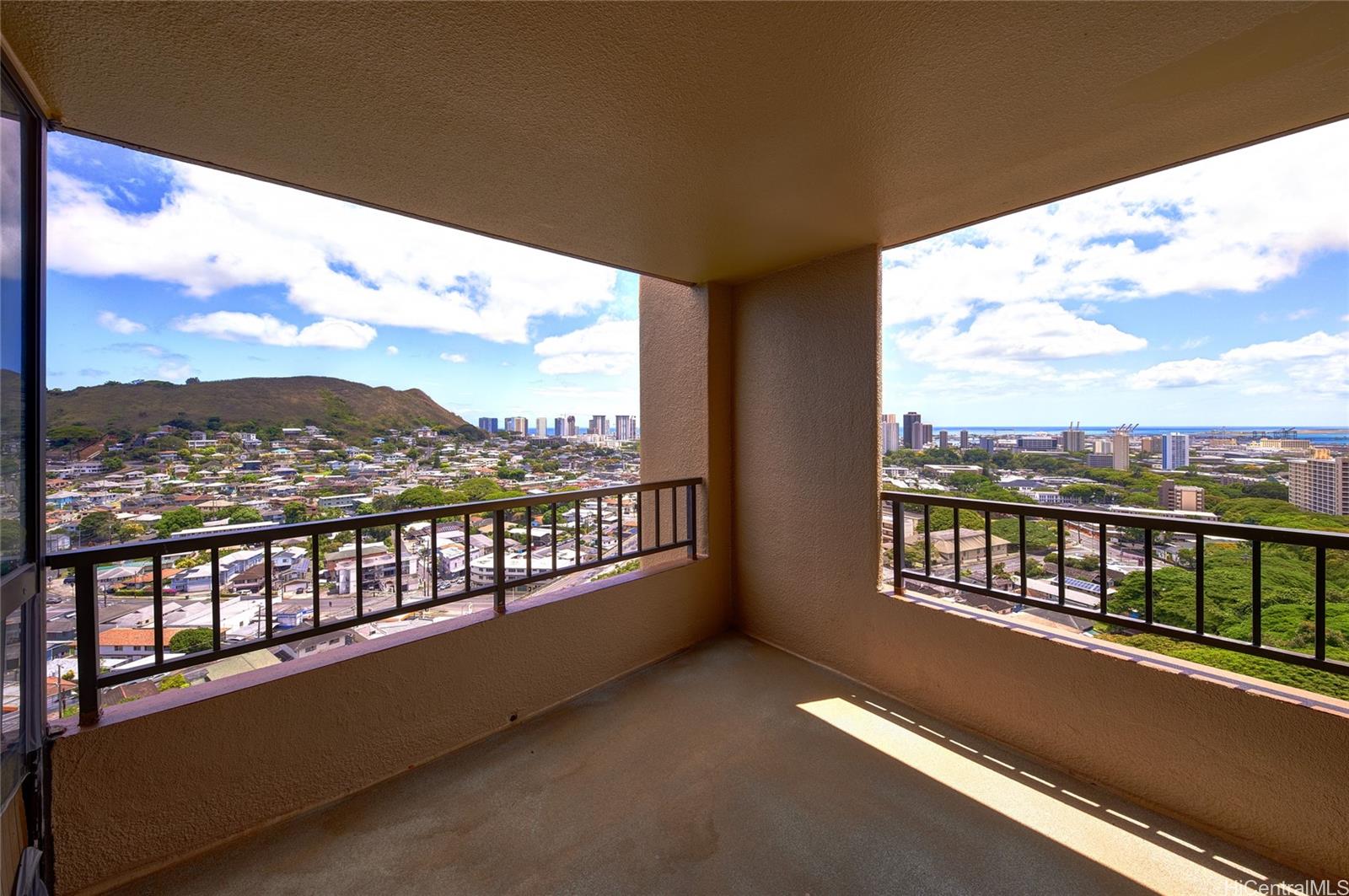 Nuuanu Brookside condo # 2206, Honolulu, Hawaii - photo 7 of 15