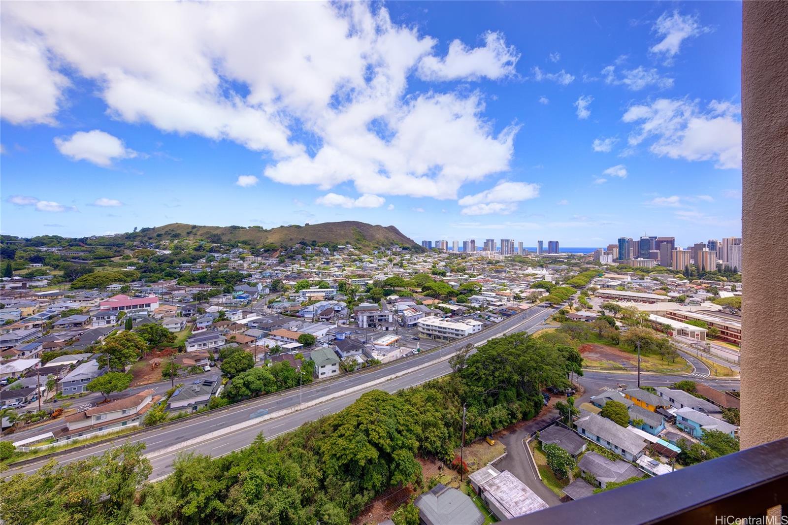 Nuuanu Brookside condo # 2206, Honolulu, Hawaii - photo 8 of 15