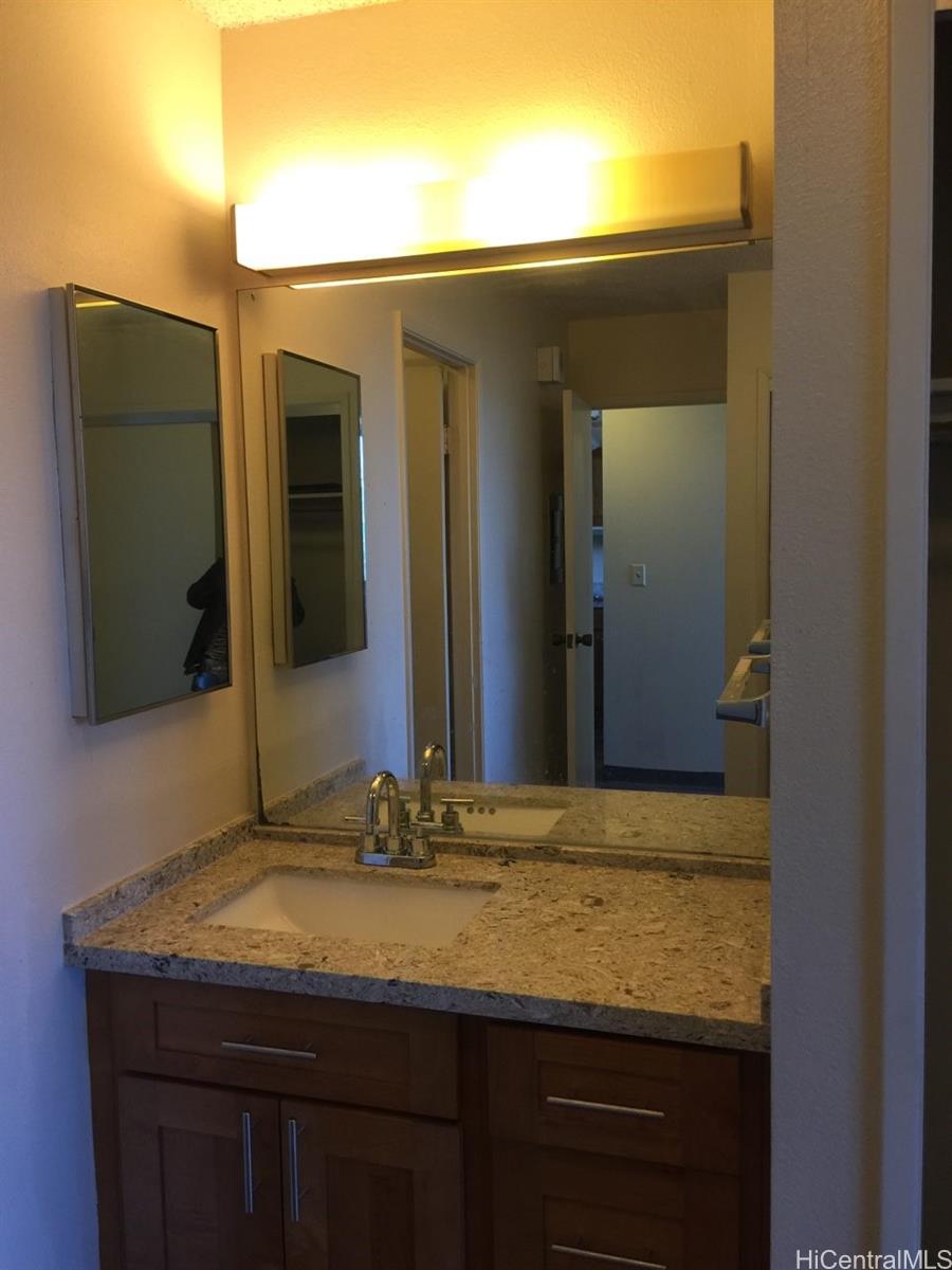 55 Kukui Street Honolulu - Rental - photo 6 of 18