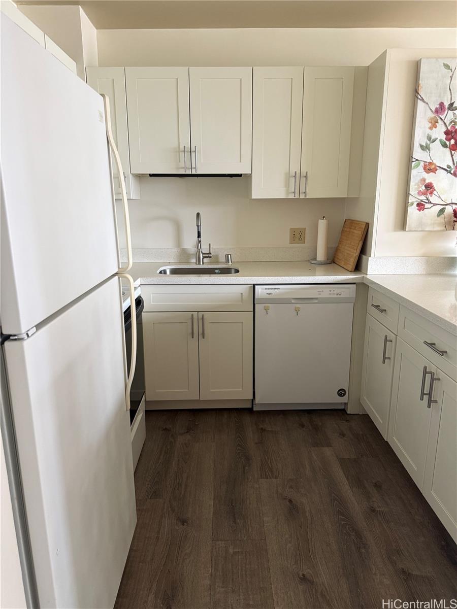 55 S Kukui St Honolulu - Rental - photo 2 of 9