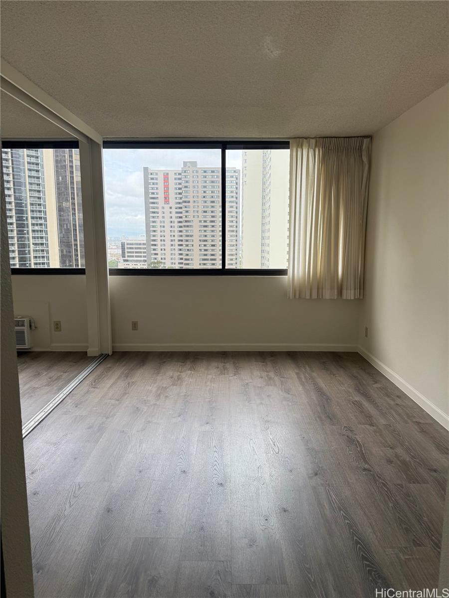 55 S Kukui St Honolulu - Rental - photo 6 of 9