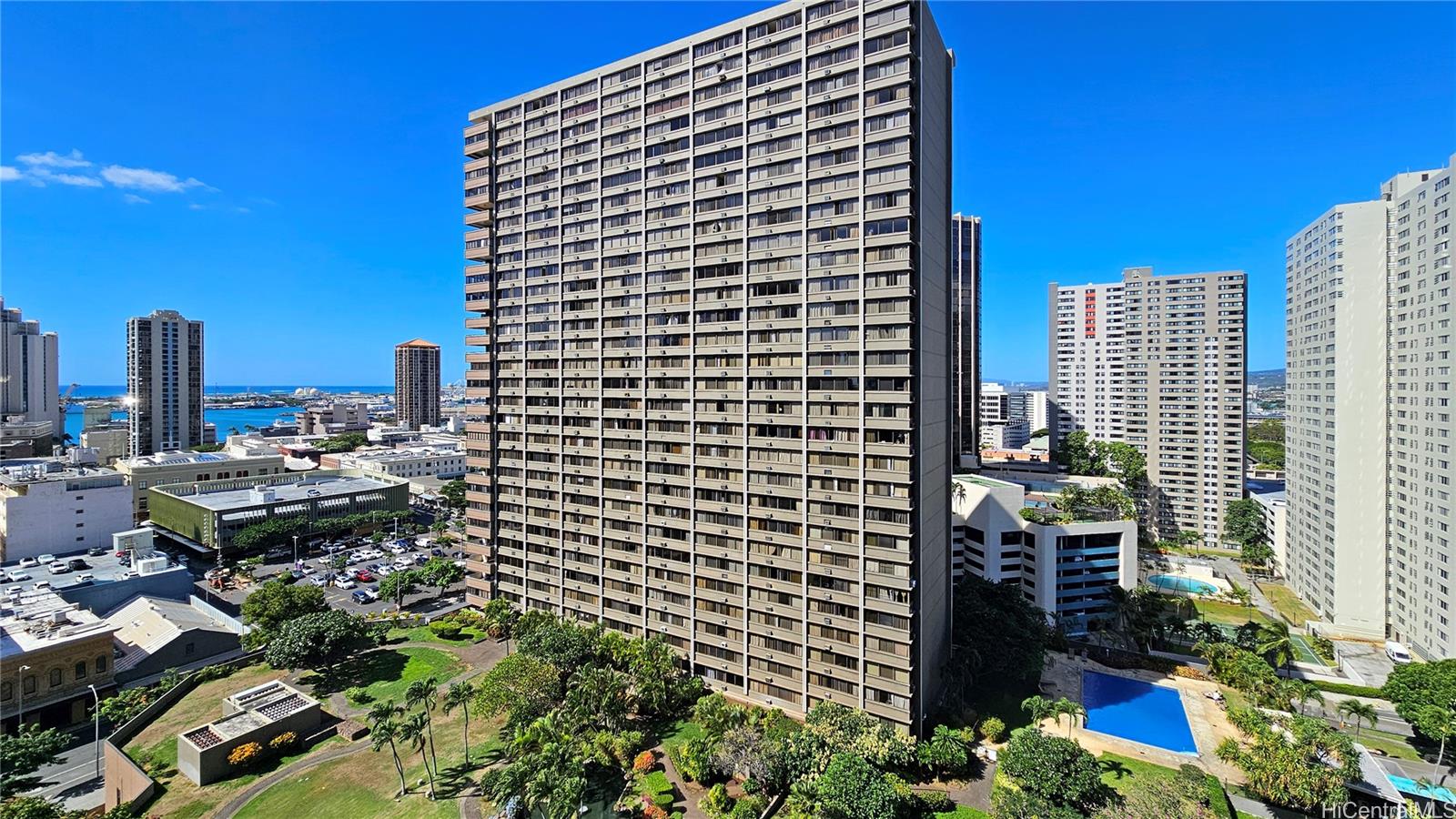 Kukui Plaza condo # D1703, Honolulu, Hawaii - photo 11 of 20