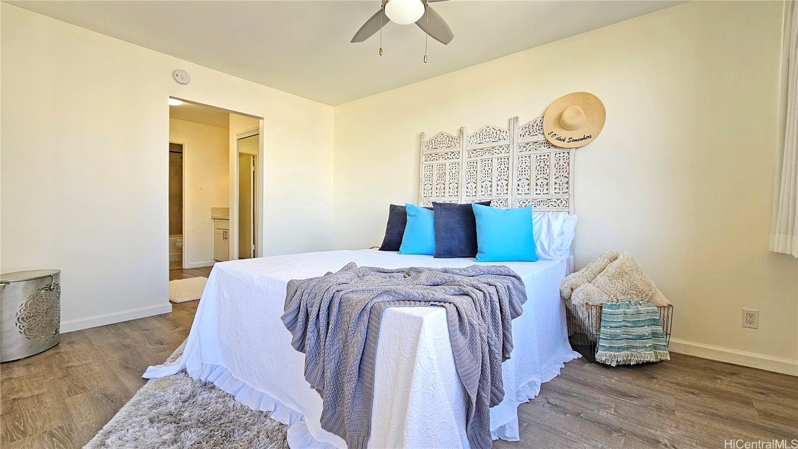 Kukui Plaza condo # D1703, Honolulu, Hawaii - photo 7 of 20