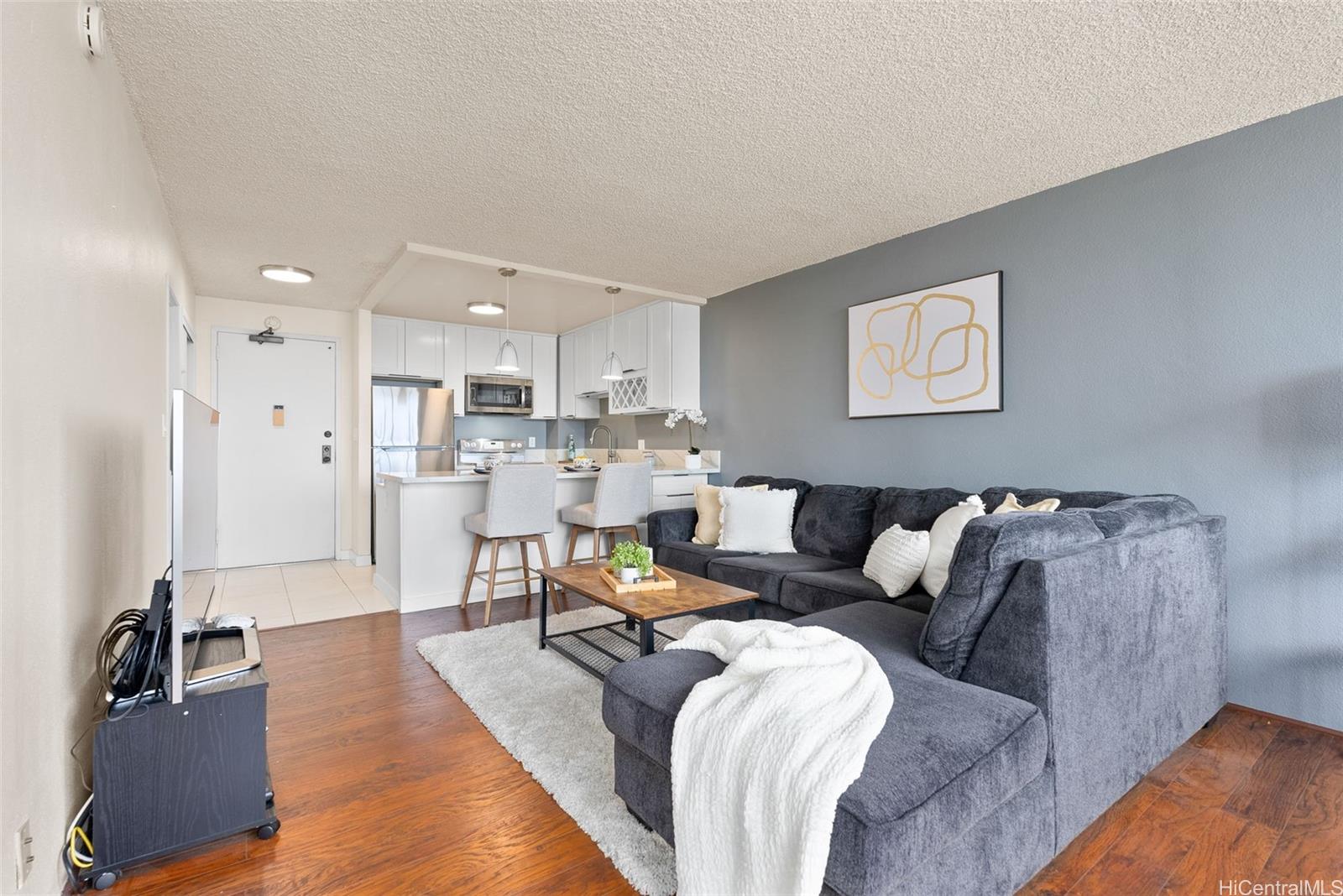Kukui Plaza condo # D2410, Honolulu, Hawaii - photo 2 of 22