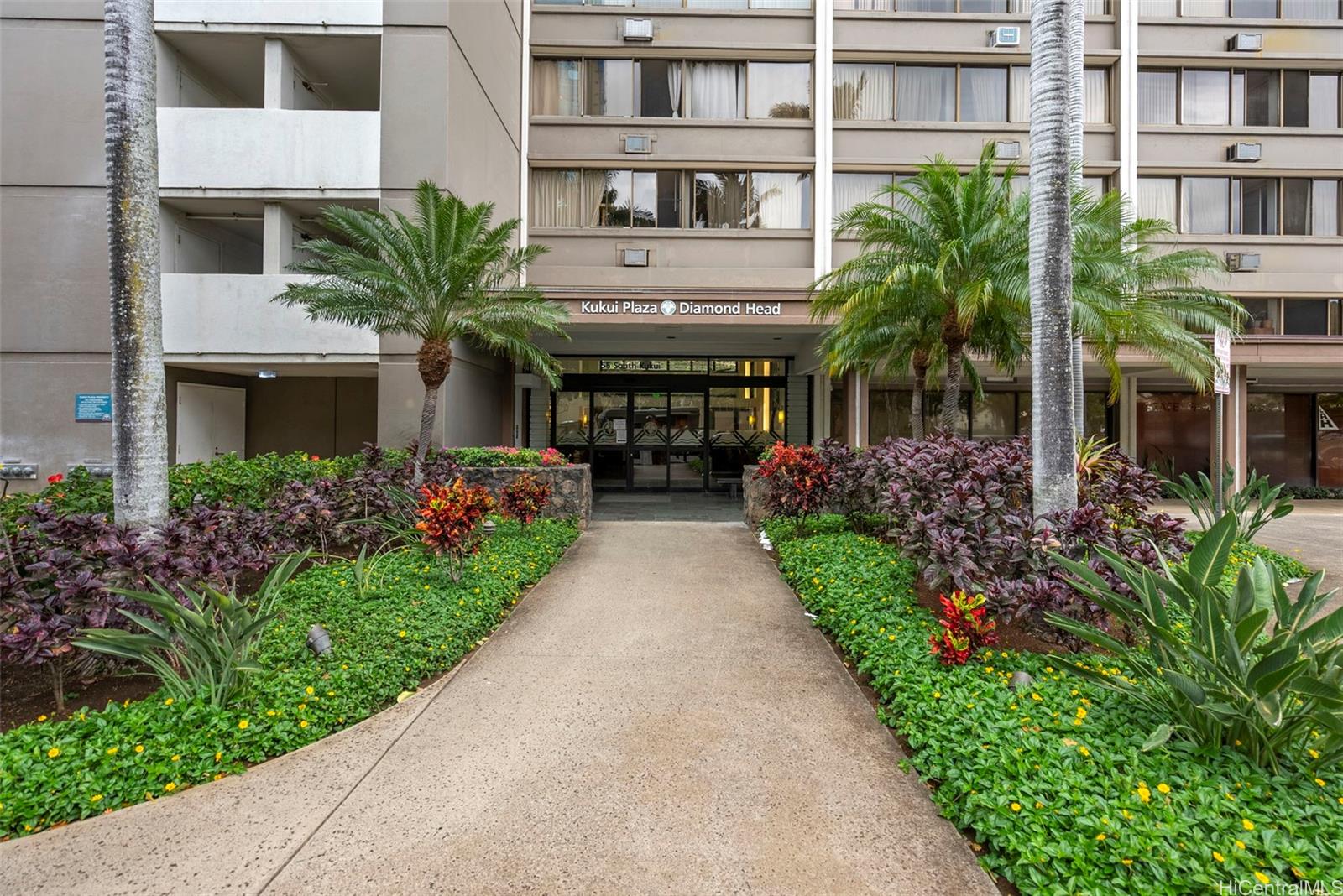 Kukui Plaza condo # D2410, Honolulu, Hawaii - photo 21 of 22