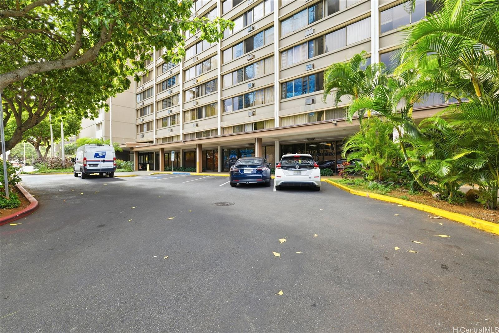 Kukui Plaza condo # D2412, Honolulu, Hawaii - photo 20 of 21