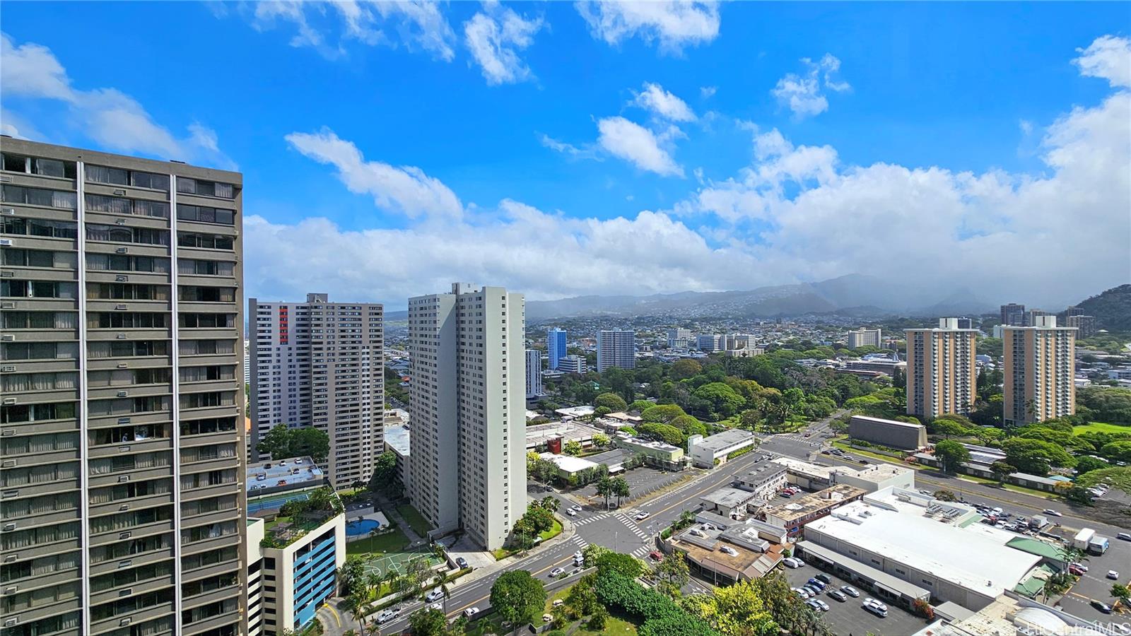 Kukui Plaza condo # D2701, Honolulu, Hawaii - photo 13 of 25