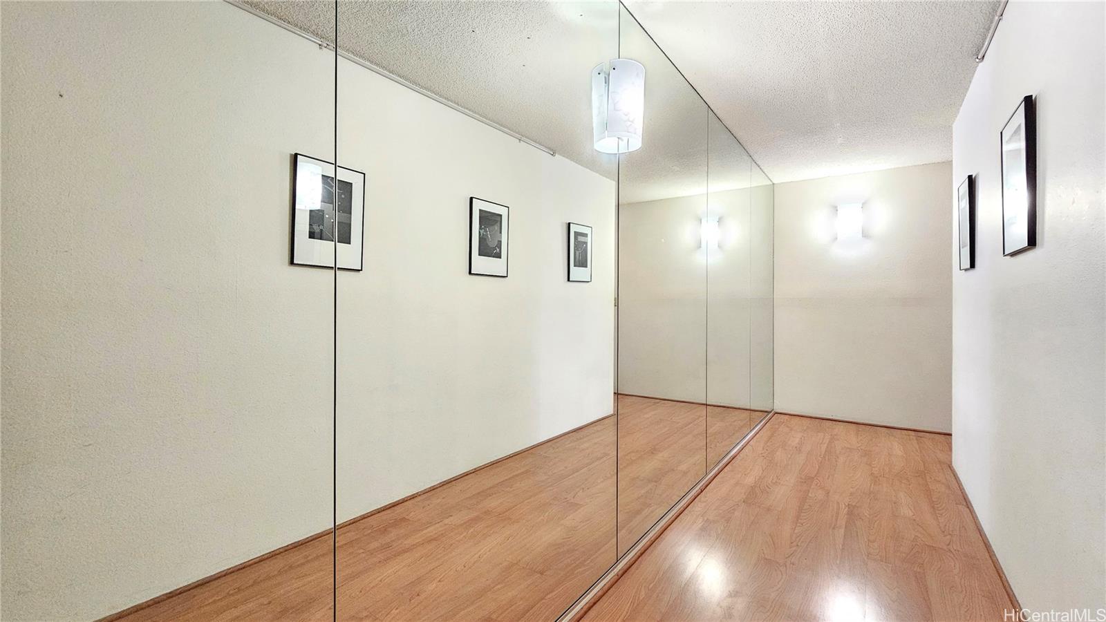 Kukui Plaza condo # D2701, Honolulu, Hawaii - photo 14 of 25