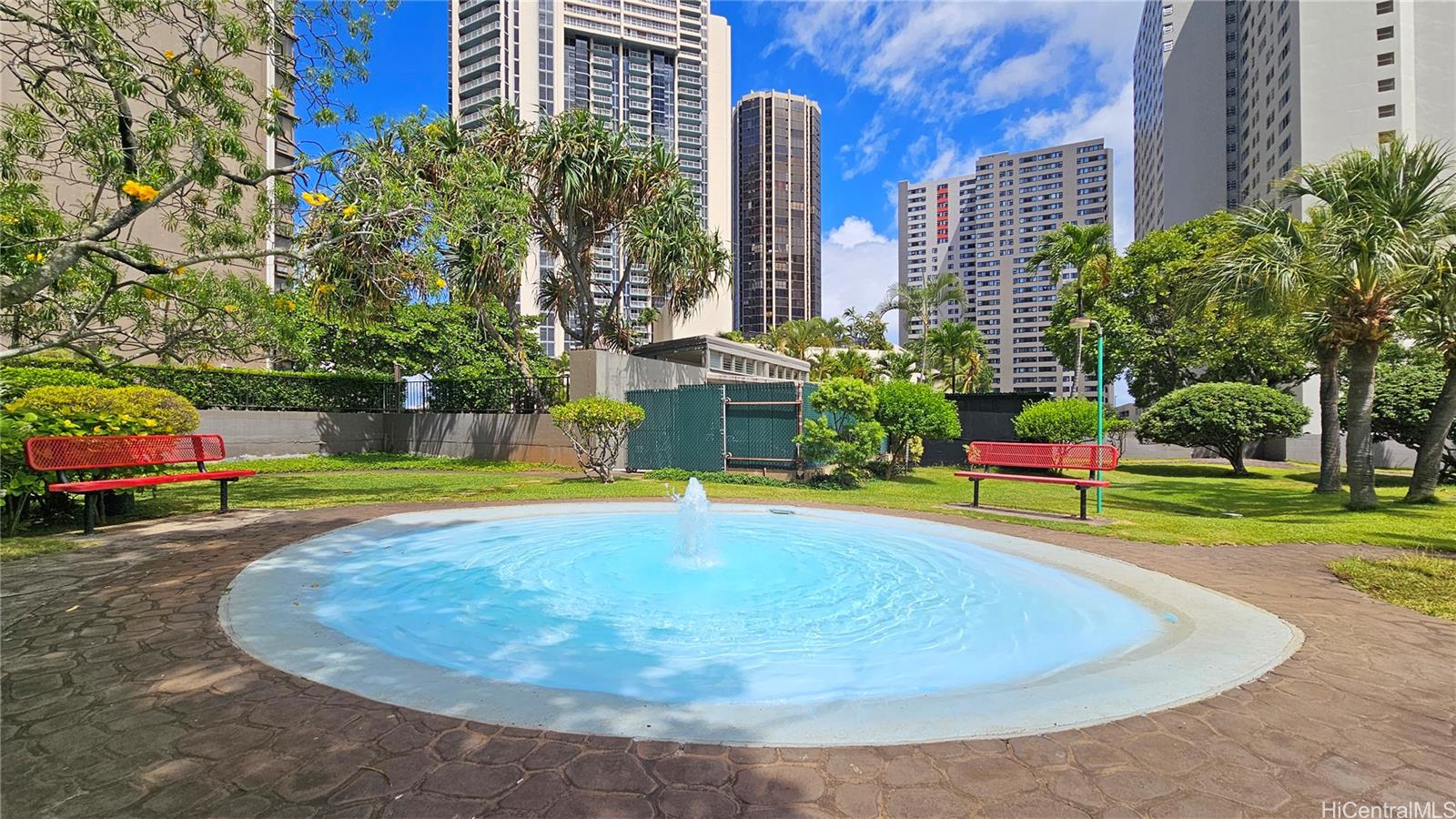 Kukui Plaza condo # D2701, Honolulu, Hawaii - photo 22 of 25