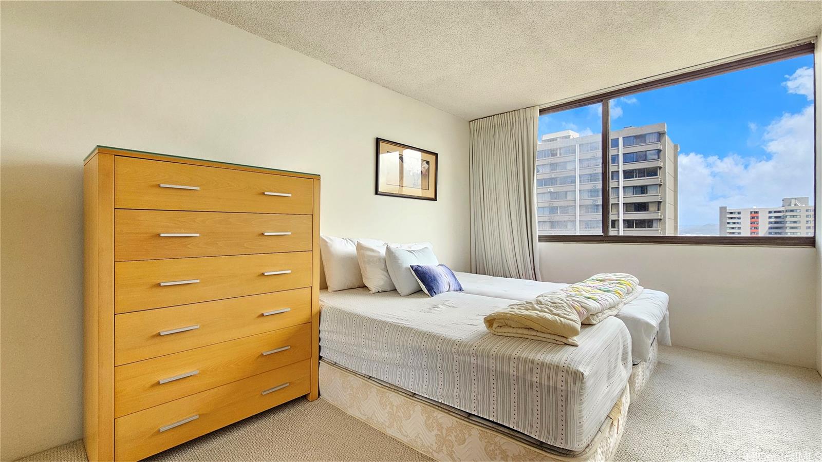 Kukui Plaza condo # D2701, Honolulu, Hawaii - photo 8 of 25
