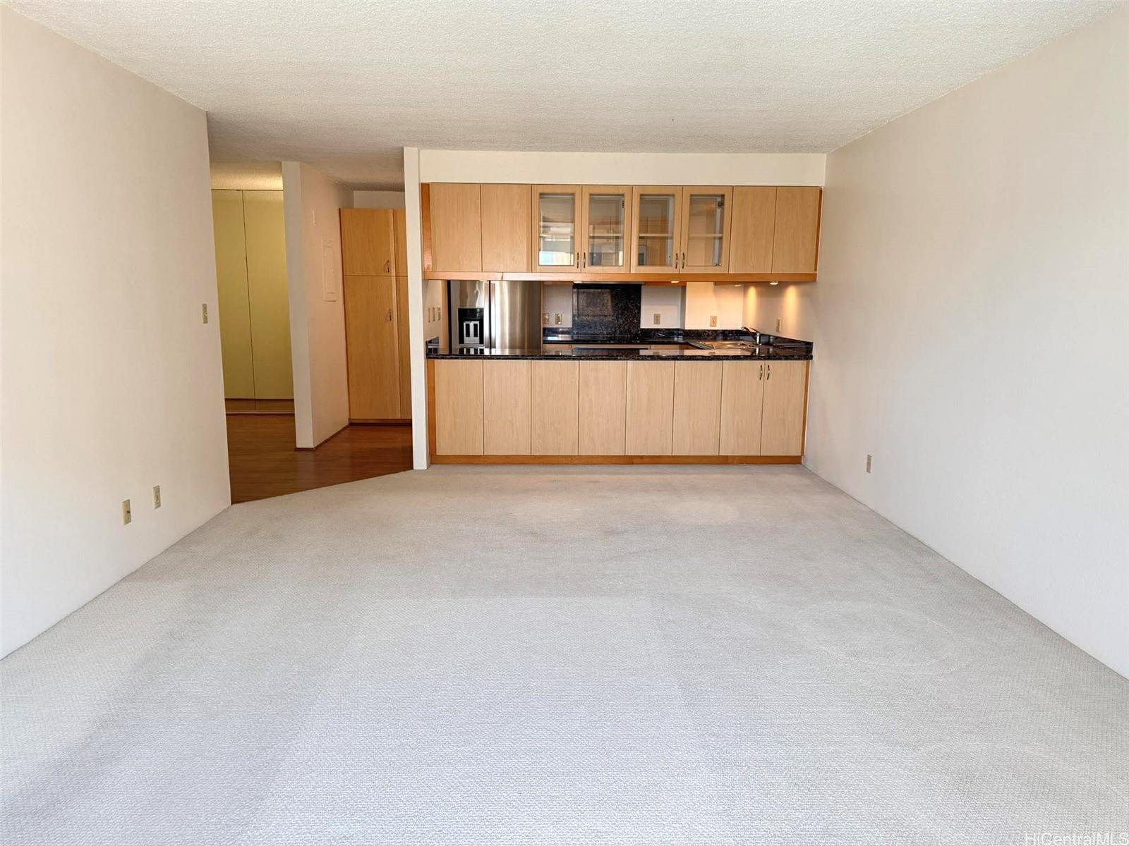 Kukui Plaza condo # D2701, Honolulu, Hawaii - photo 5 of 25