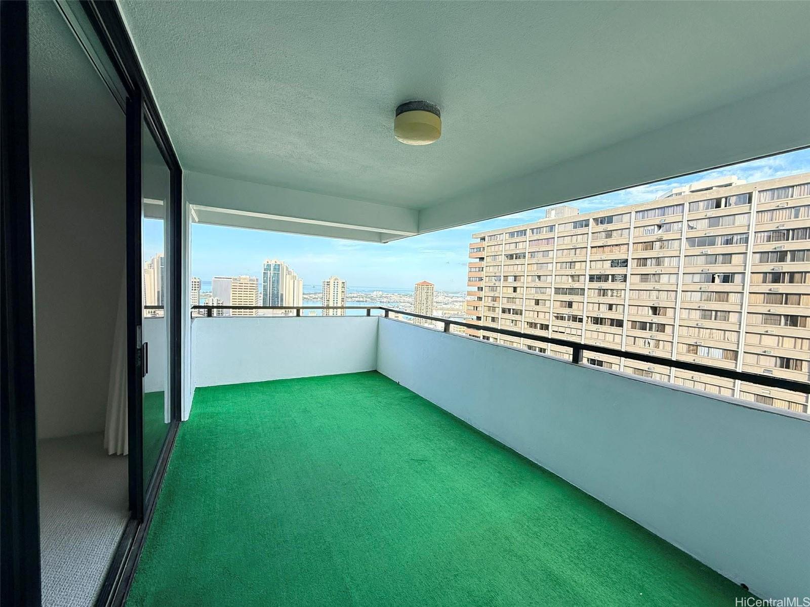 Kukui Plaza condo # D2701, Honolulu, Hawaii - photo 6 of 25