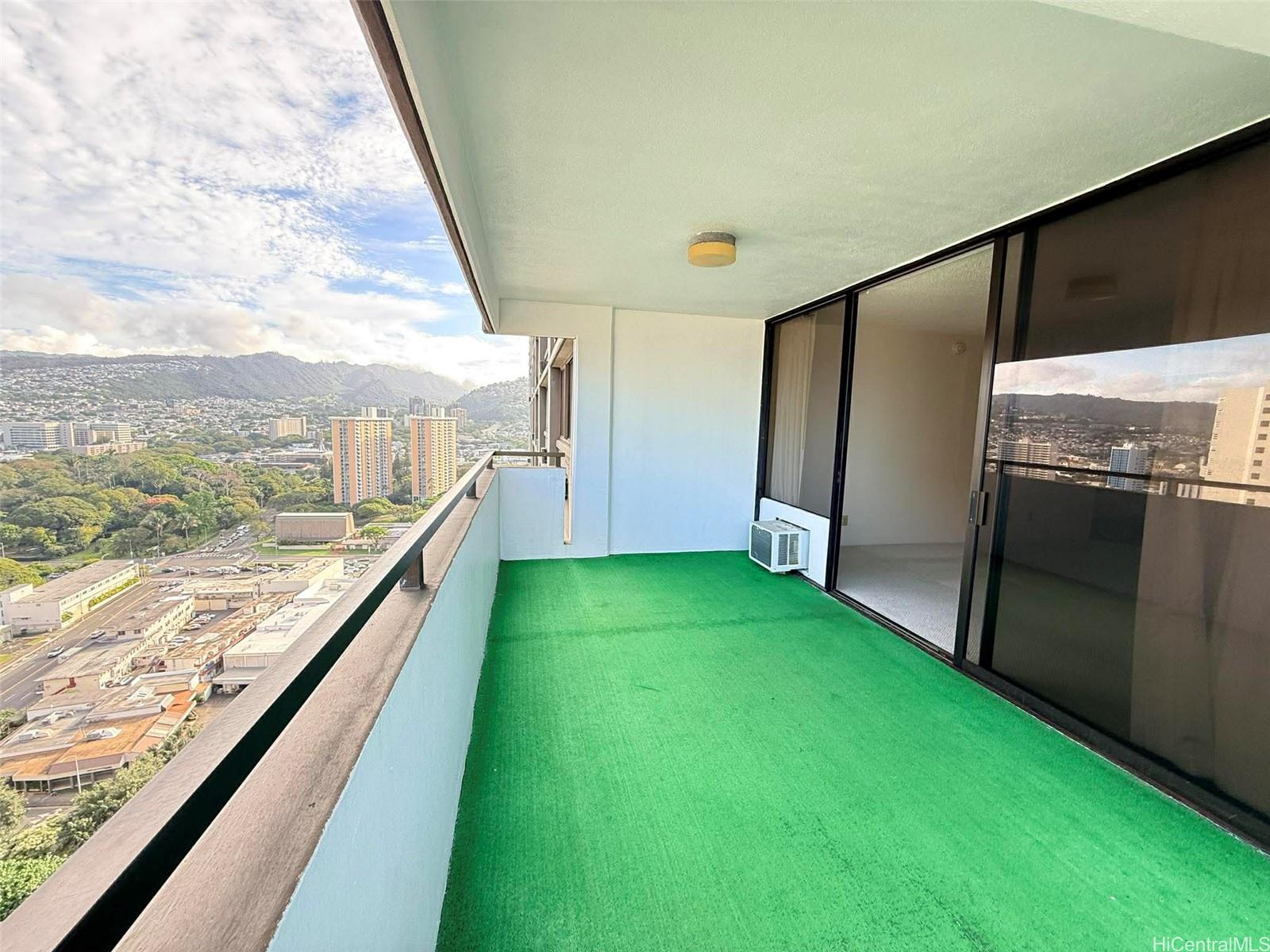 Kukui Plaza condo # D2701, Honolulu, Hawaii - photo 7 of 25