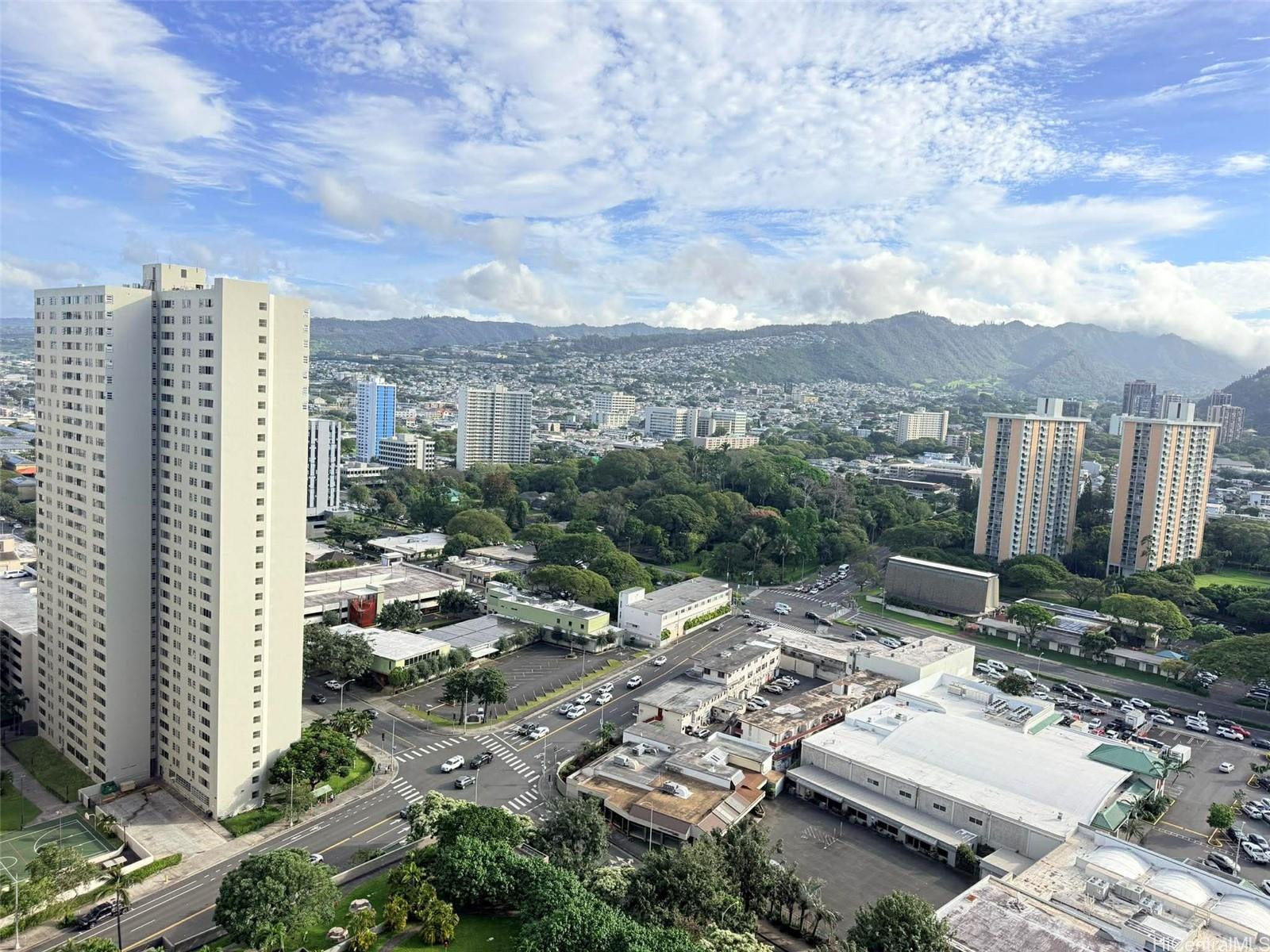 Kukui Plaza condo # D2701, Honolulu, Hawaii - photo 8 of 25