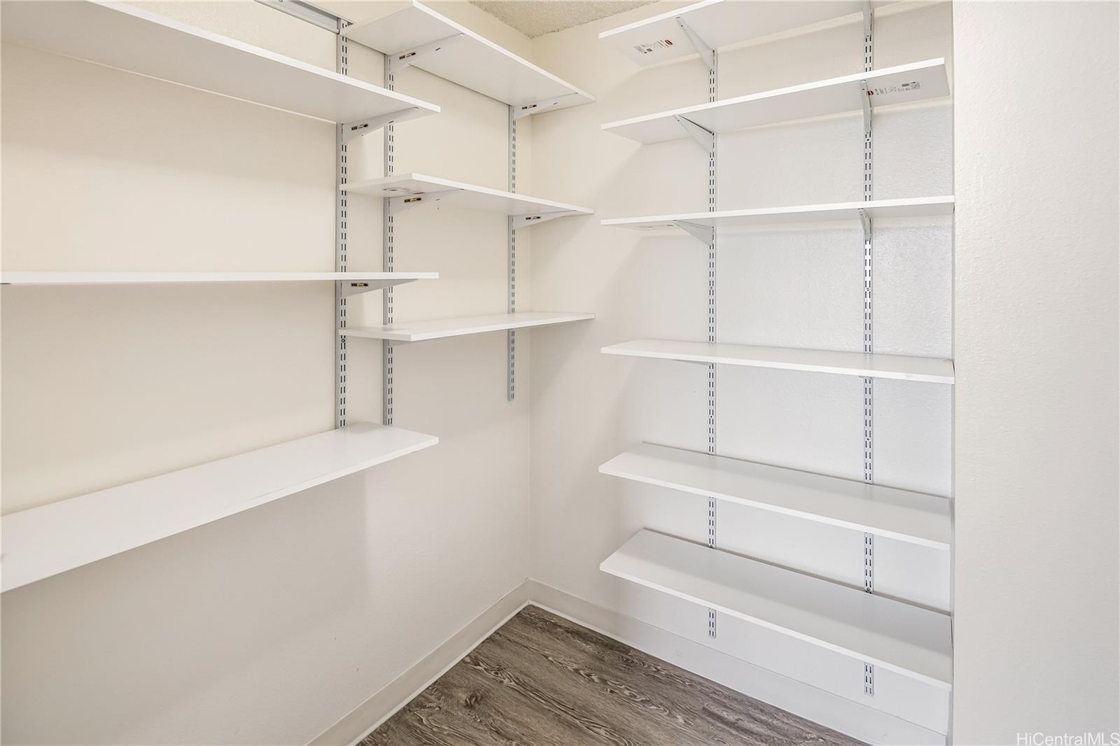 Kukui Plaza condo # D3115, Honolulu, Hawaii - photo 19 of 25