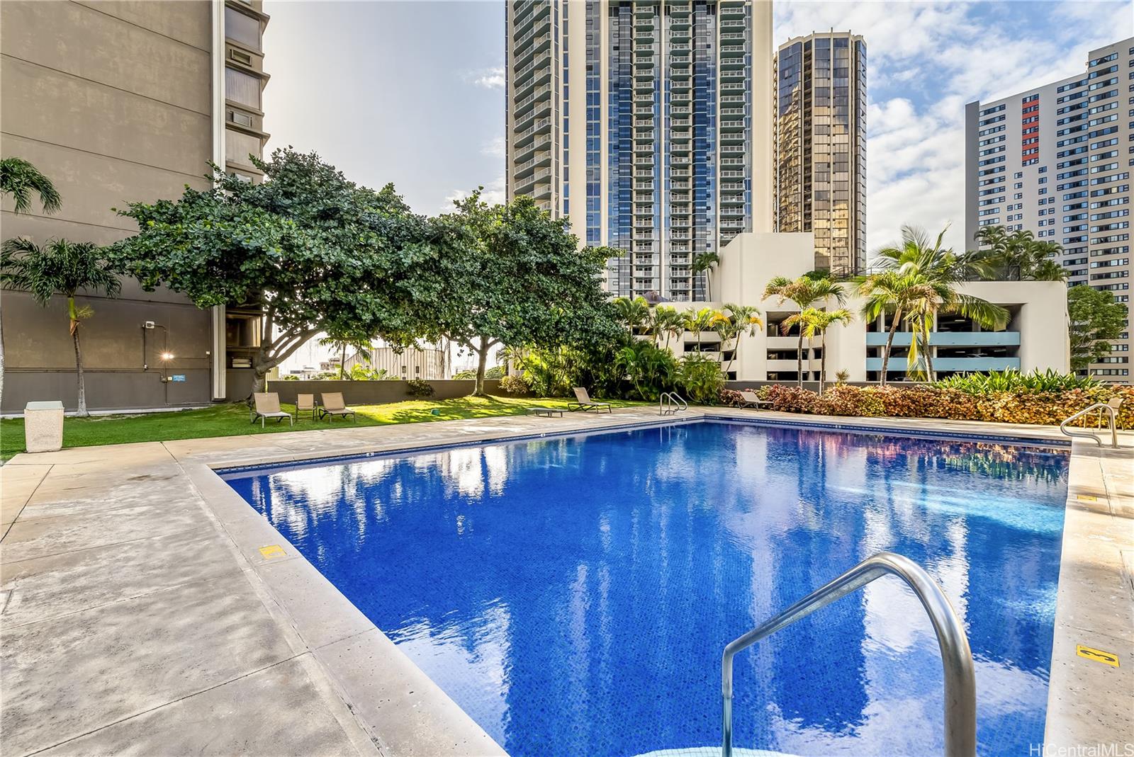 Kukui Plaza condo # D3115, Honolulu, Hawaii - photo 22 of 25