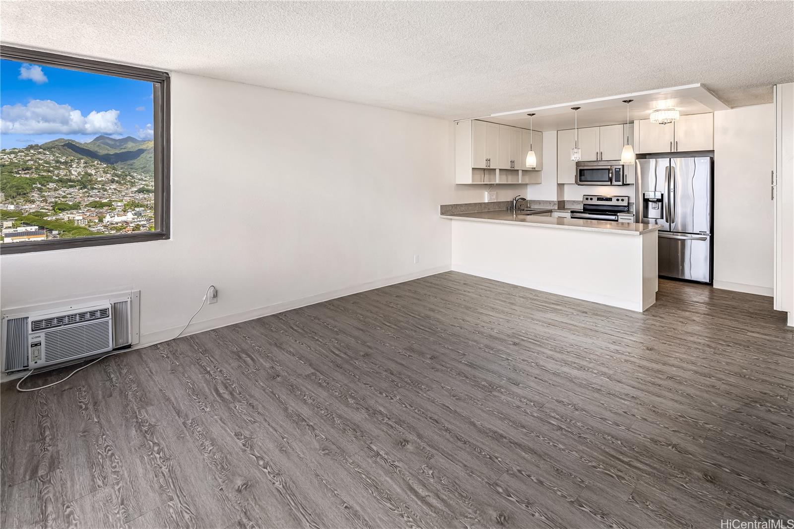 Kukui Plaza condo # D3115, Honolulu, Hawaii - photo 7 of 25