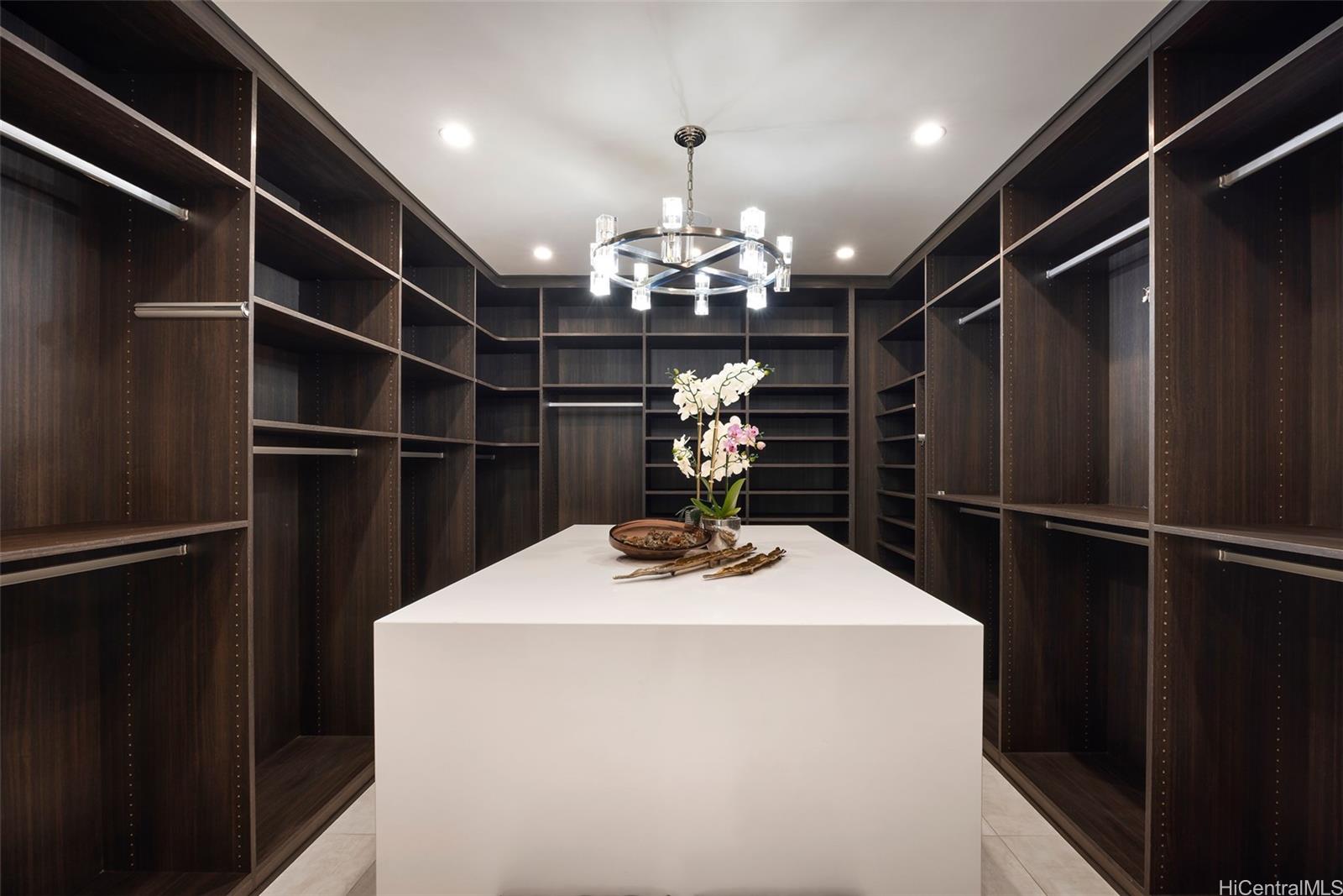 55  Niuiki Circle Niu Beach, Diamond Head home - photo 18 of 23