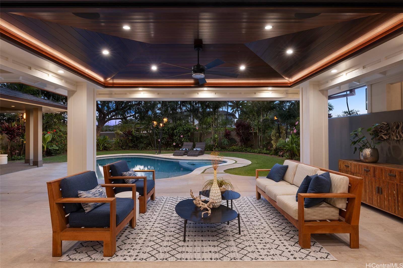 55  Niuiki Circle Niu Beach, Diamond Head home - photo 19 of 23