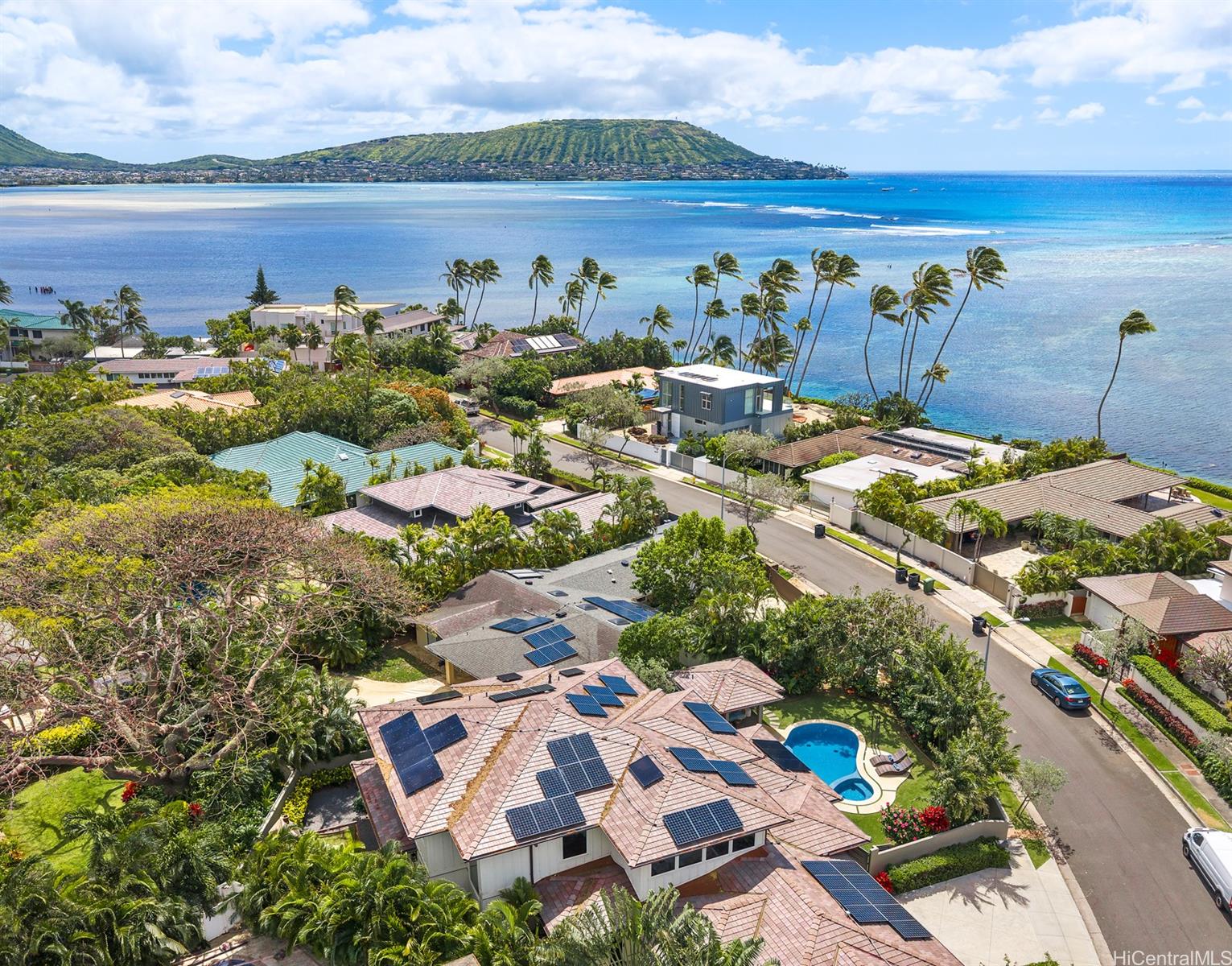 55  Niuiki Circle Niu Beach, Diamond Head home - photo 3 of 23
