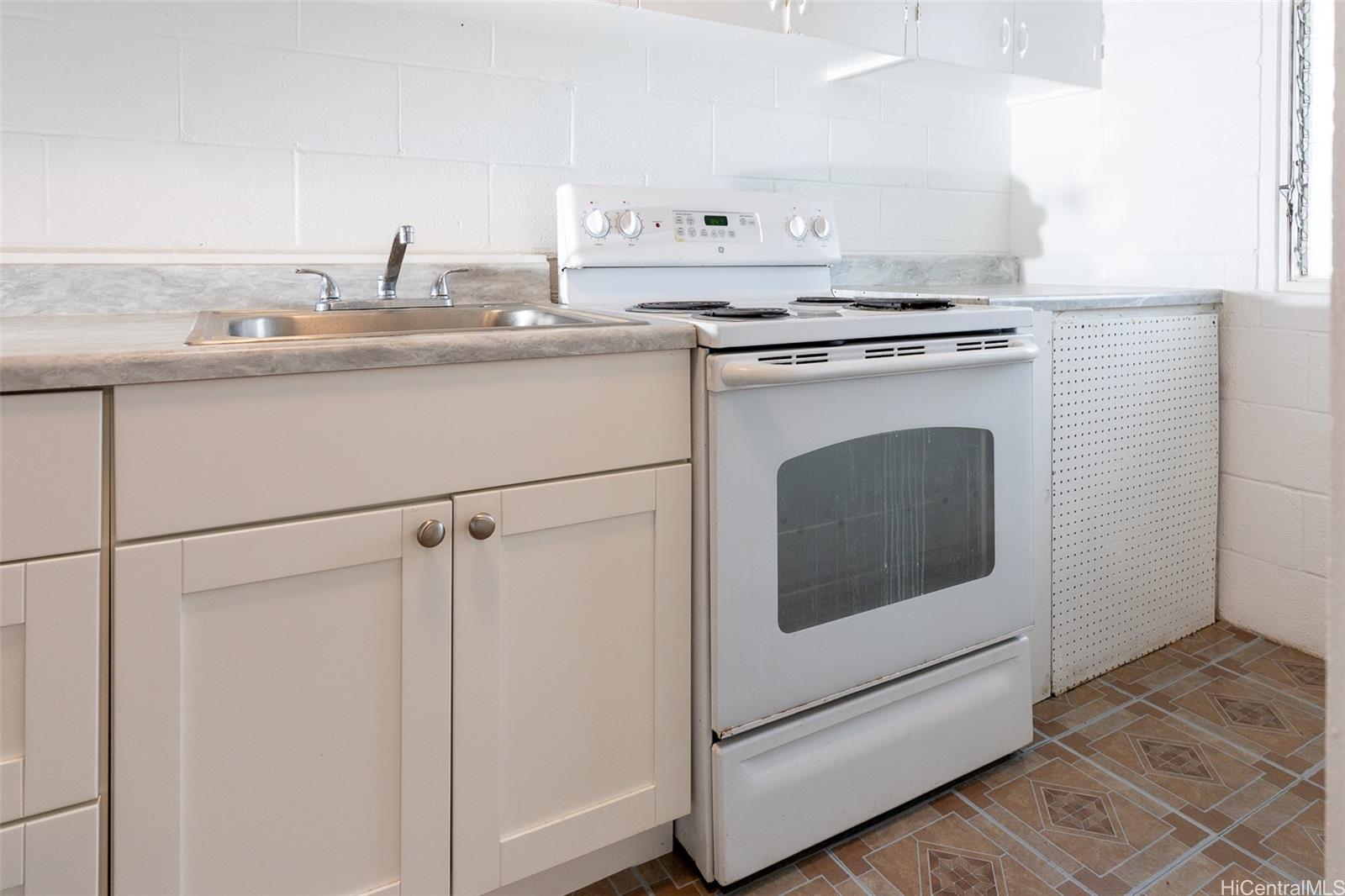 55 Walker Ave Wahiawa - Multi-family - photo 14 of 25