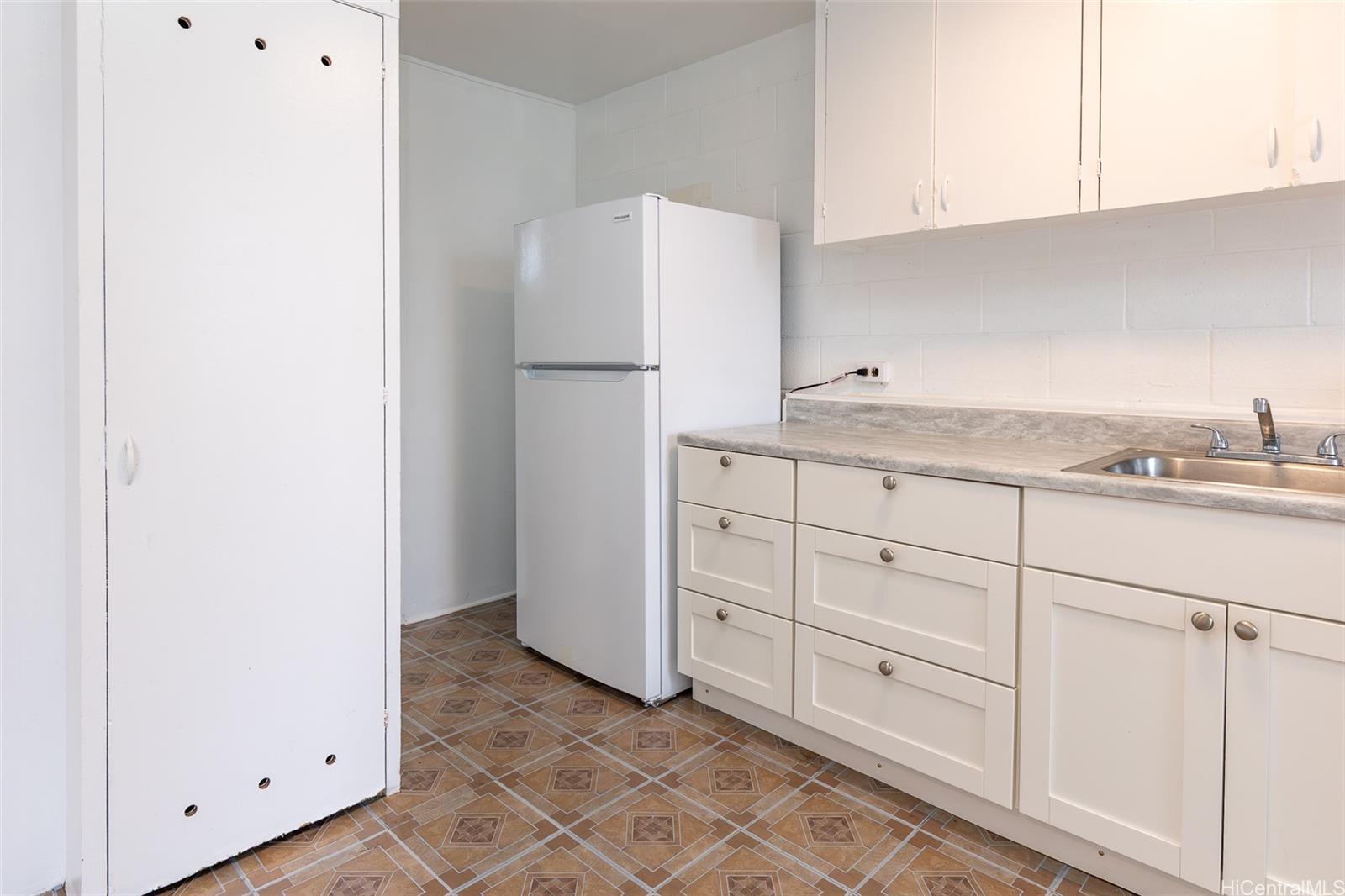 55 Walker Ave Wahiawa - Multi-family - photo 15 of 25