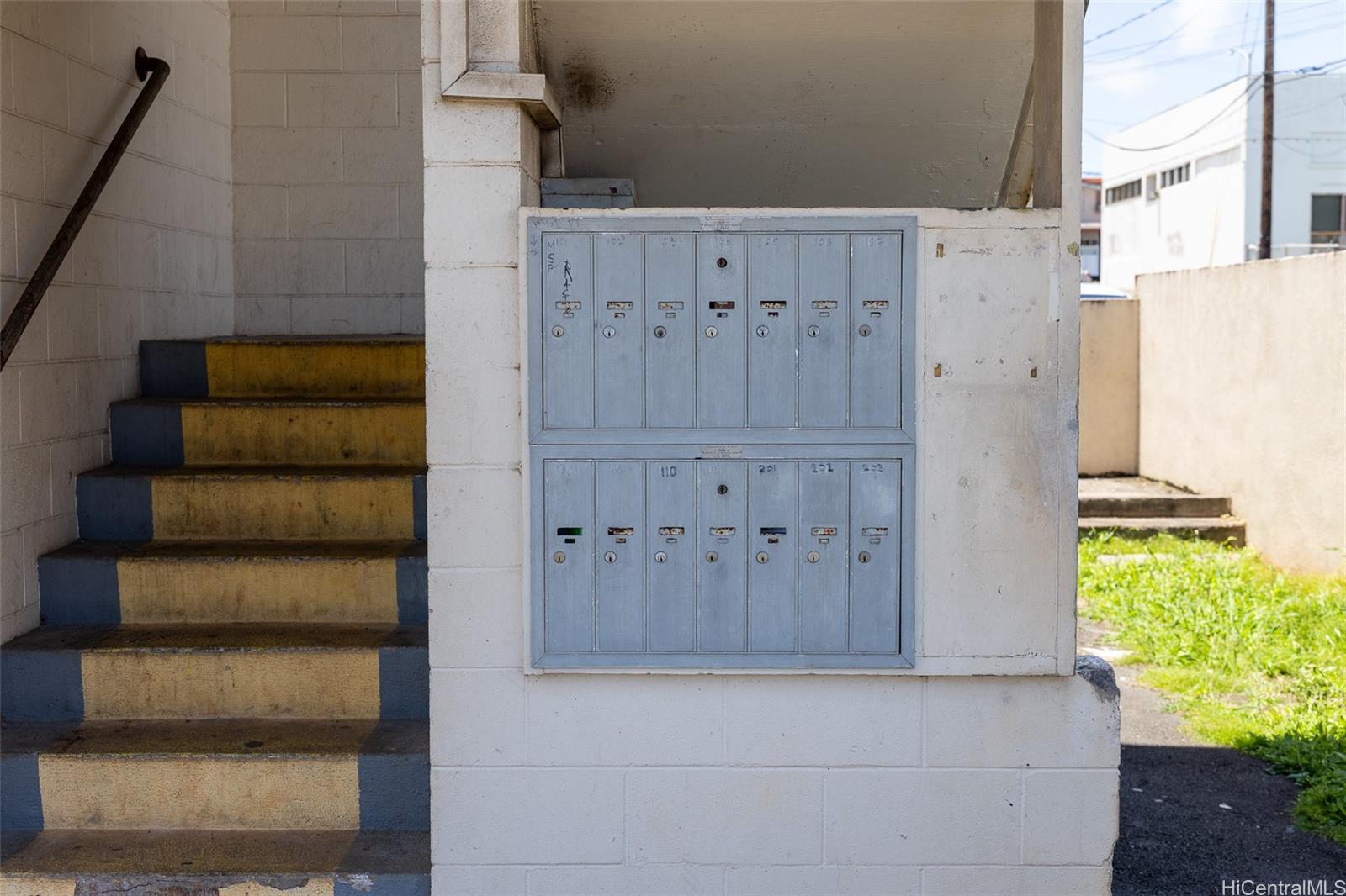 55 Walker Ave Wahiawa - Multi-family - photo 25 of 25