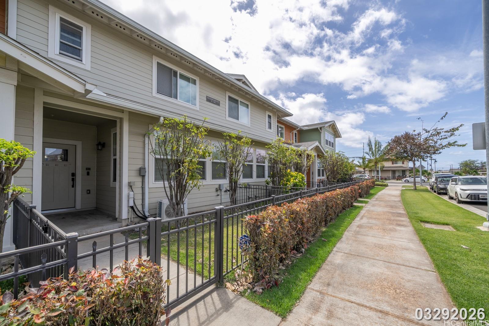 550 Kamaaha Ave Kapolei - Rental - photo 2 of 25