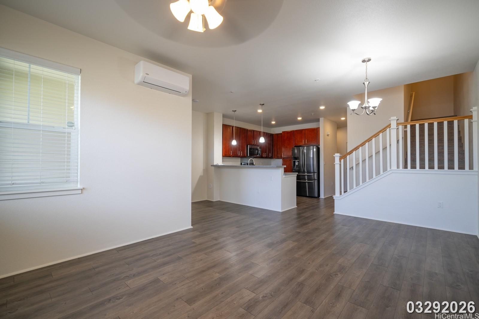 550 Kamaaha Ave Kapolei - Rental - photo 4 of 25