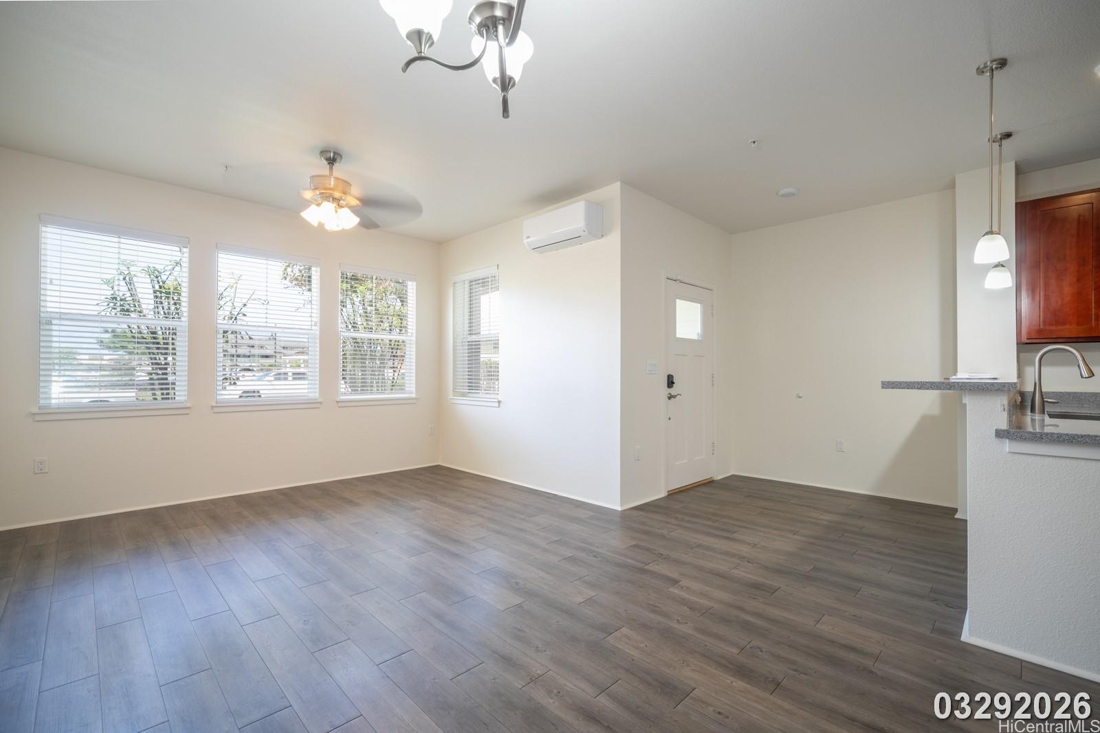 550 Kamaaha Ave Kapolei - Rental - photo 6 of 25