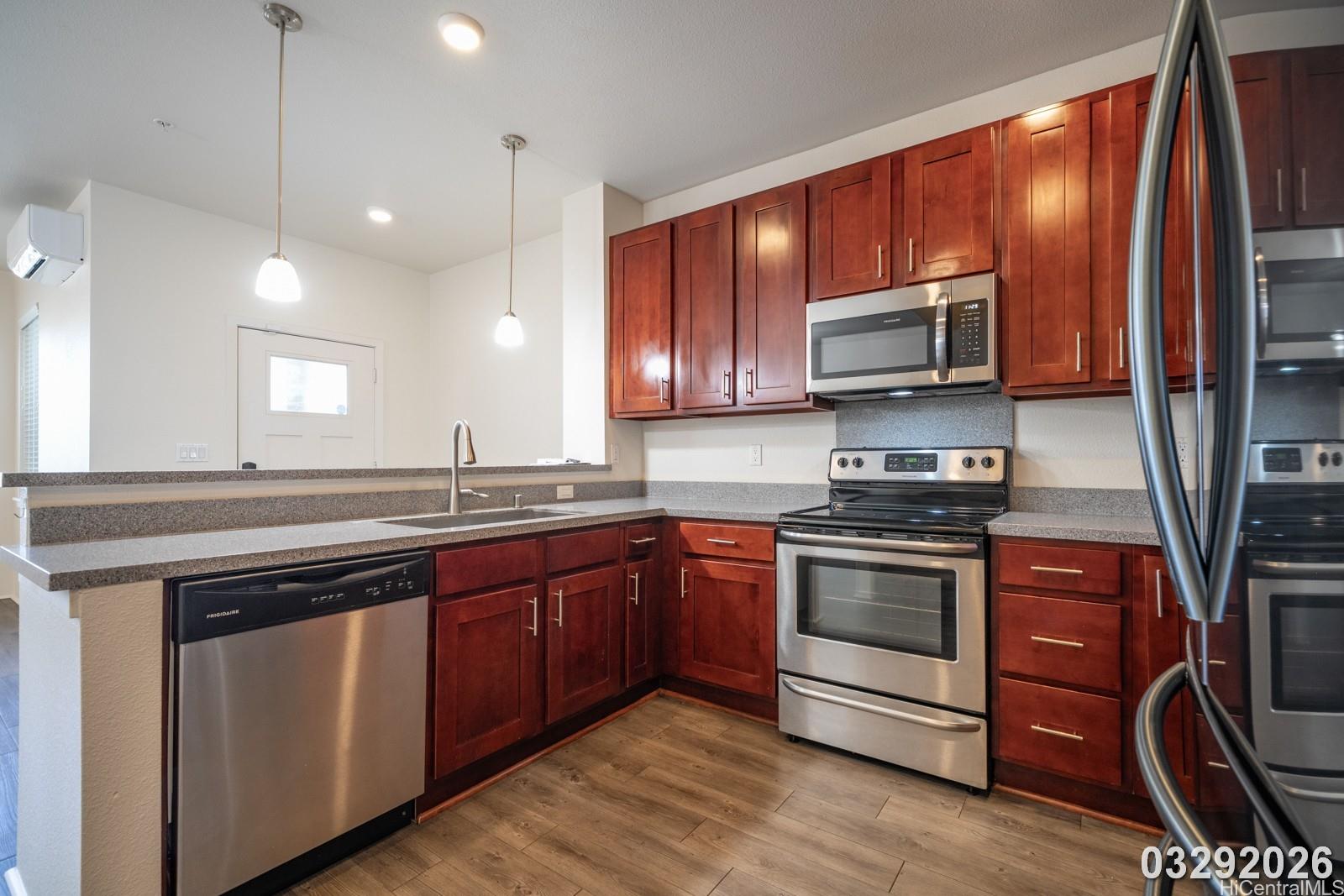 550 Kamaaha Ave Kapolei - Rental - photo 10 of 25