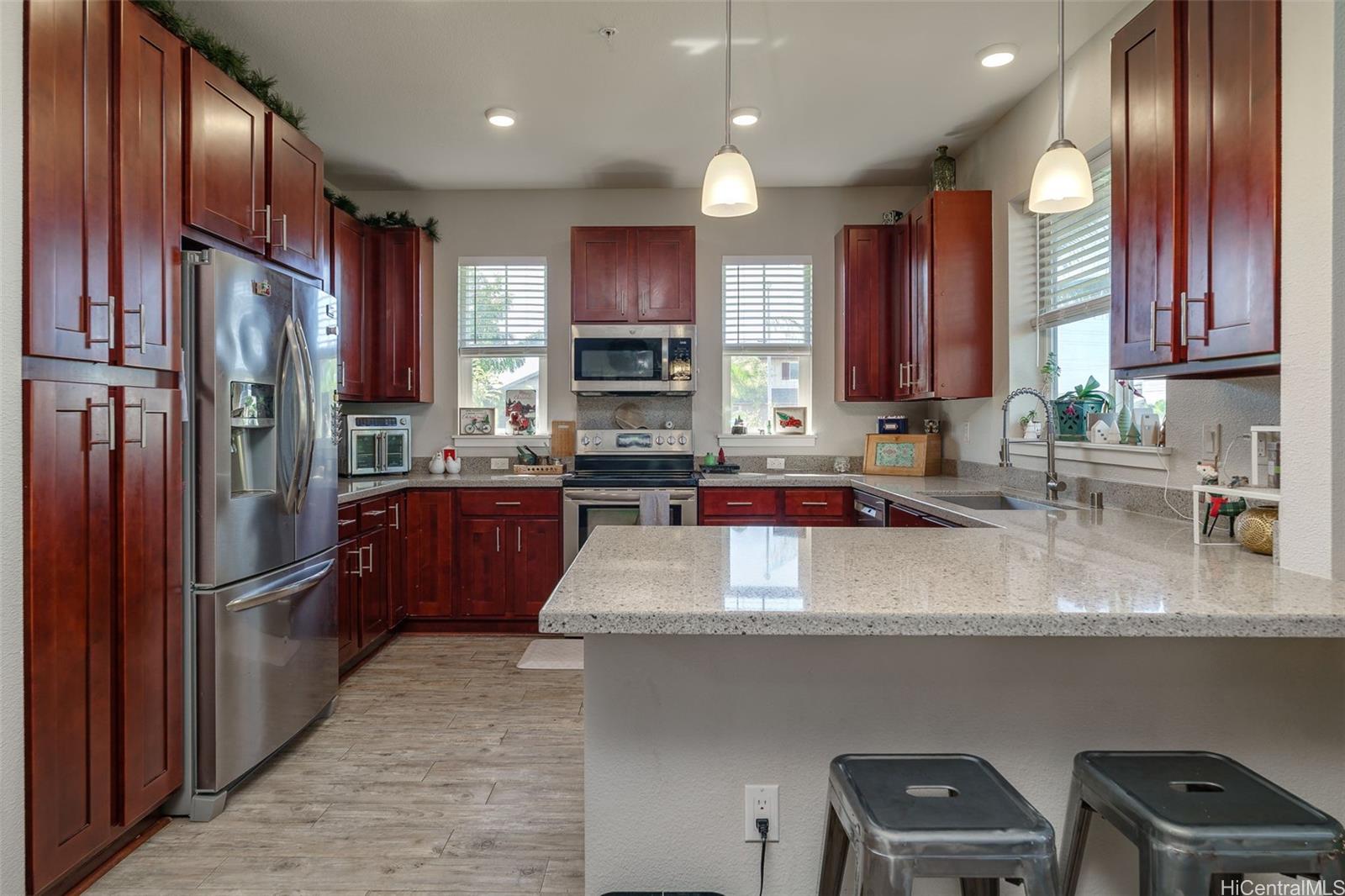 Mehana townhouse # 806, Kapolei, Hawaii - photo 3 of 17