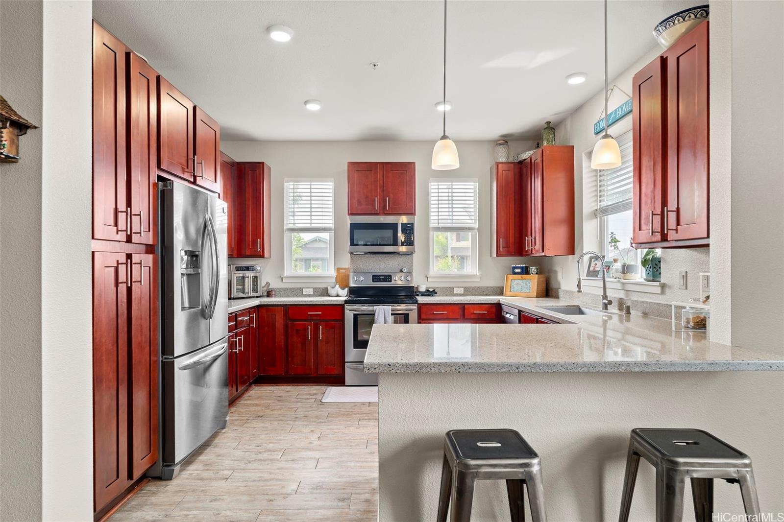 Mehana townhouse # 806, Kapolei, Hawaii - photo 8 of 21