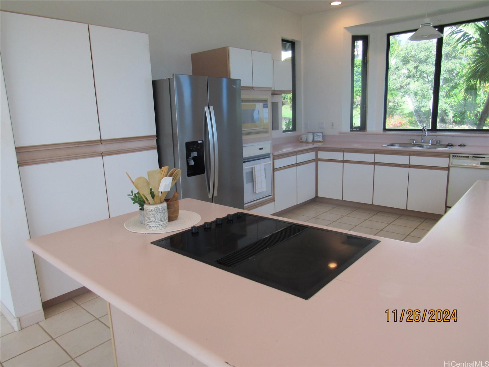550  PuuIkena Drive Hawaii Loa Ridge, Diamond Head home - photo 11 of 24
