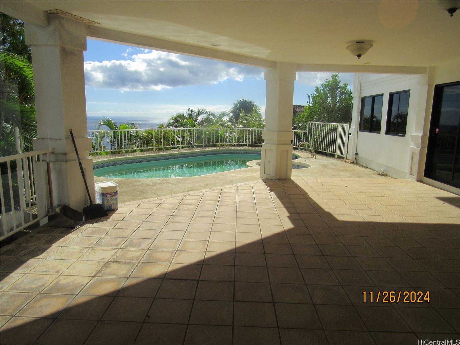 550  PuuIkena Drive Hawaii Loa Ridge, Diamond Head home - photo 16 of 24