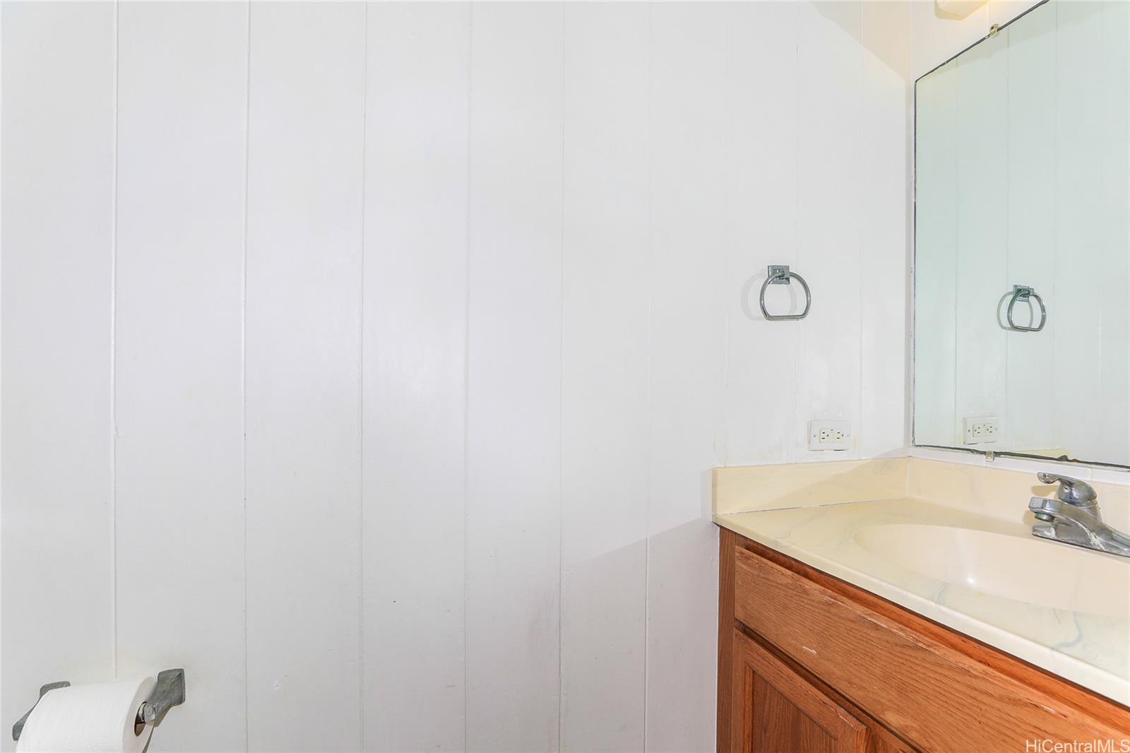 551 Kapaia Street Honolulu - Rental - photo 11 of 23