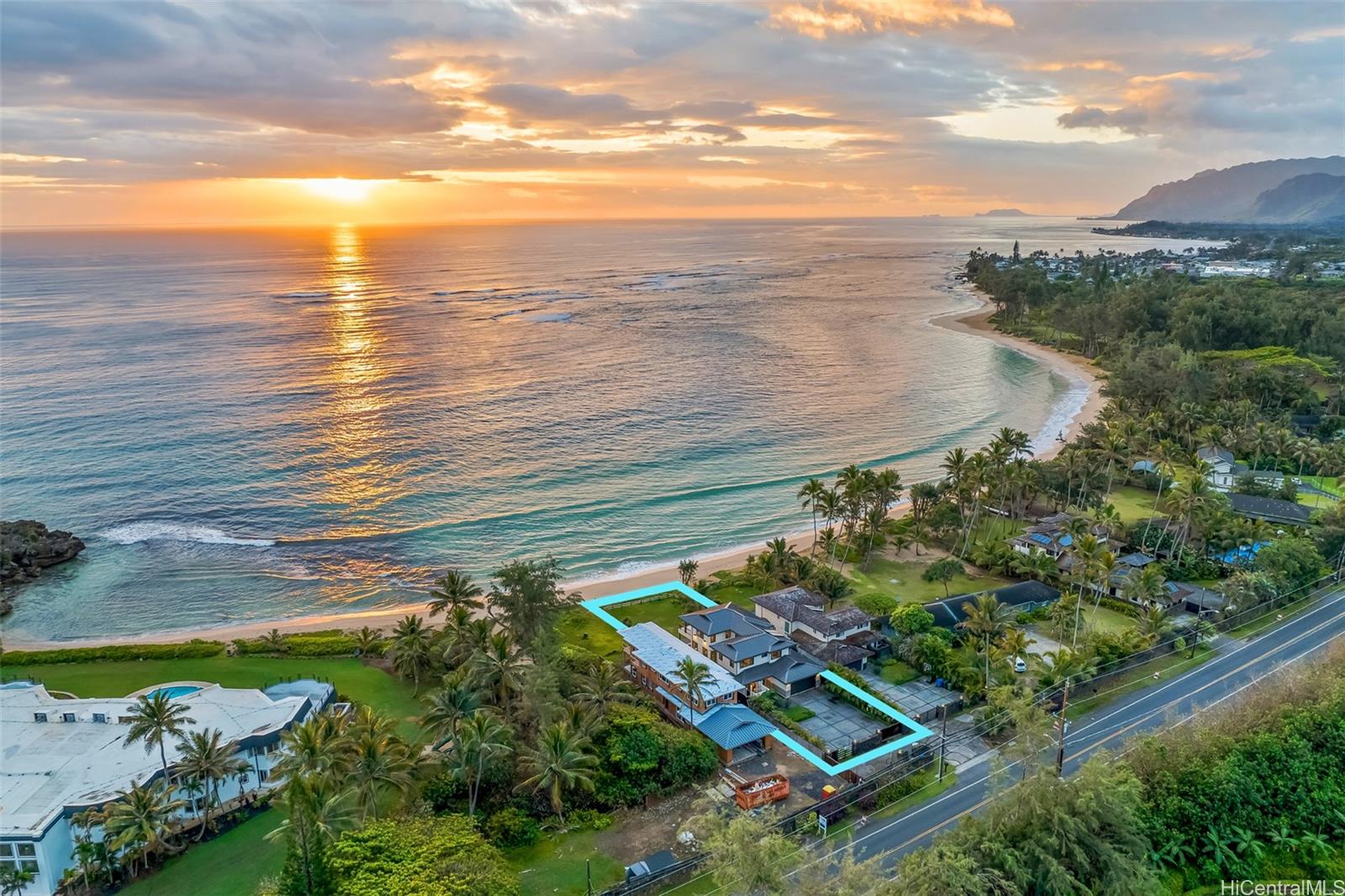 55137 Kamehameha Hwy 3, Laie, Hi 96762 Beachfront living! Laie