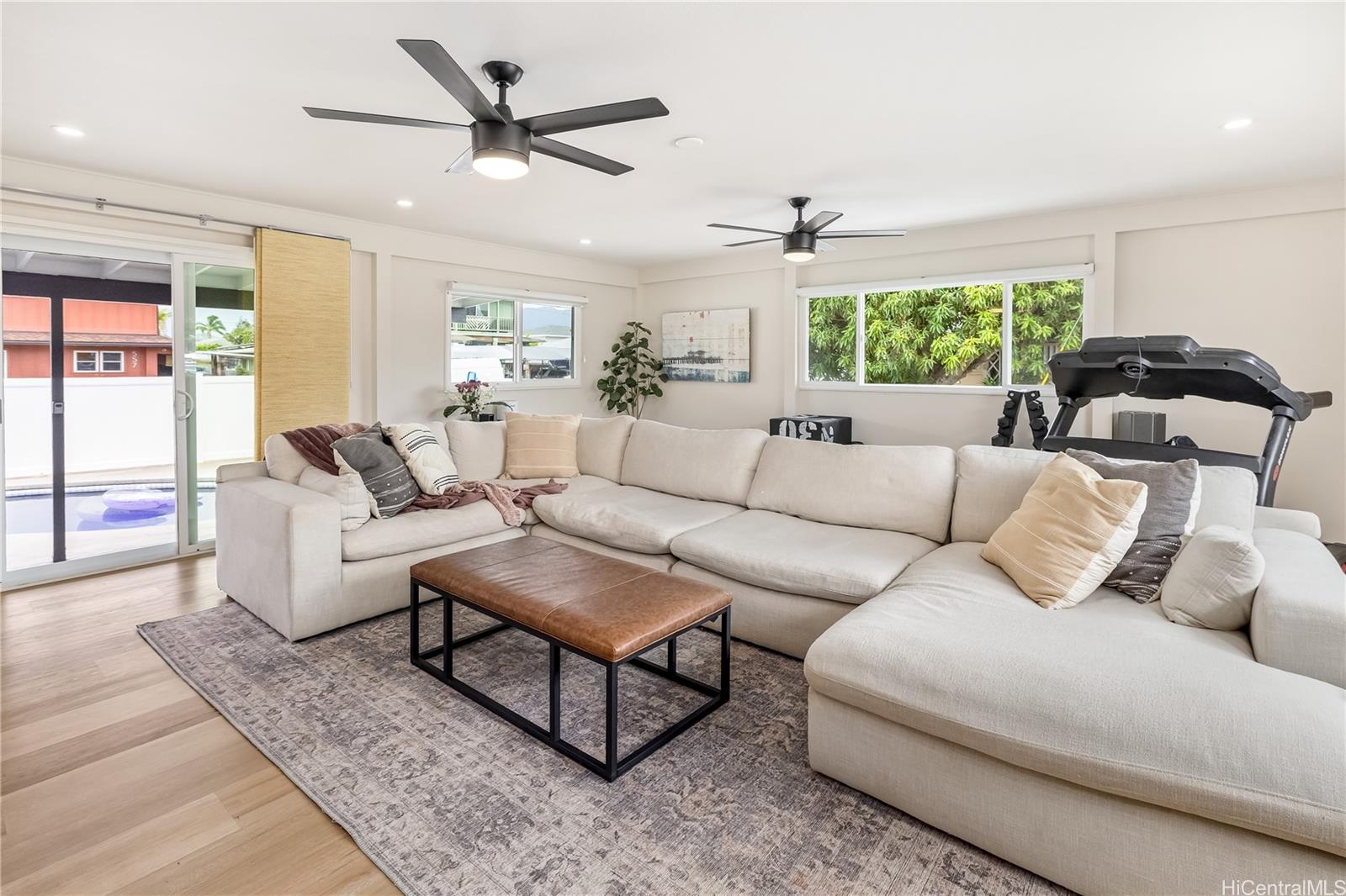 552  Kalolina Street Coconut Grove, Kailua home - photo 18 of 25